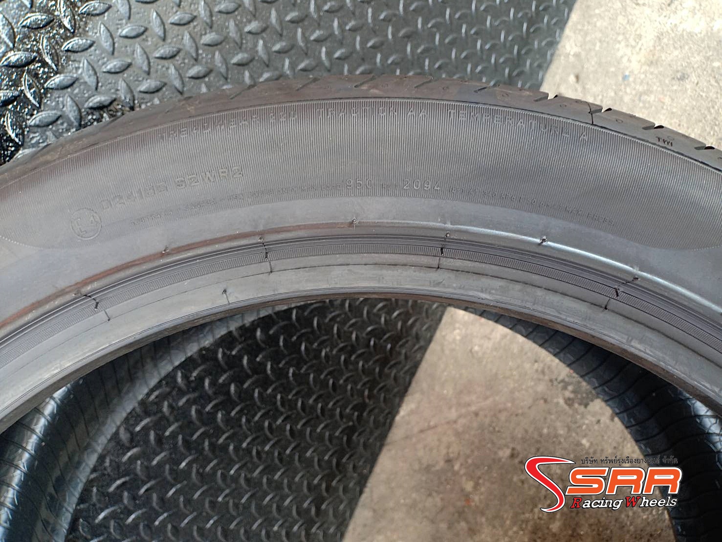 PIRELLI P ZERO BL 275/40ZR20 ยางสำหรับใส่รถ BMW X5 และ X6