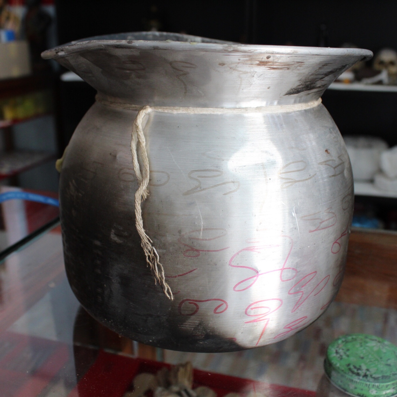 สีผึ้งปิดหน้าศพ อาจารย์นุช สุพรรณบุรี LT