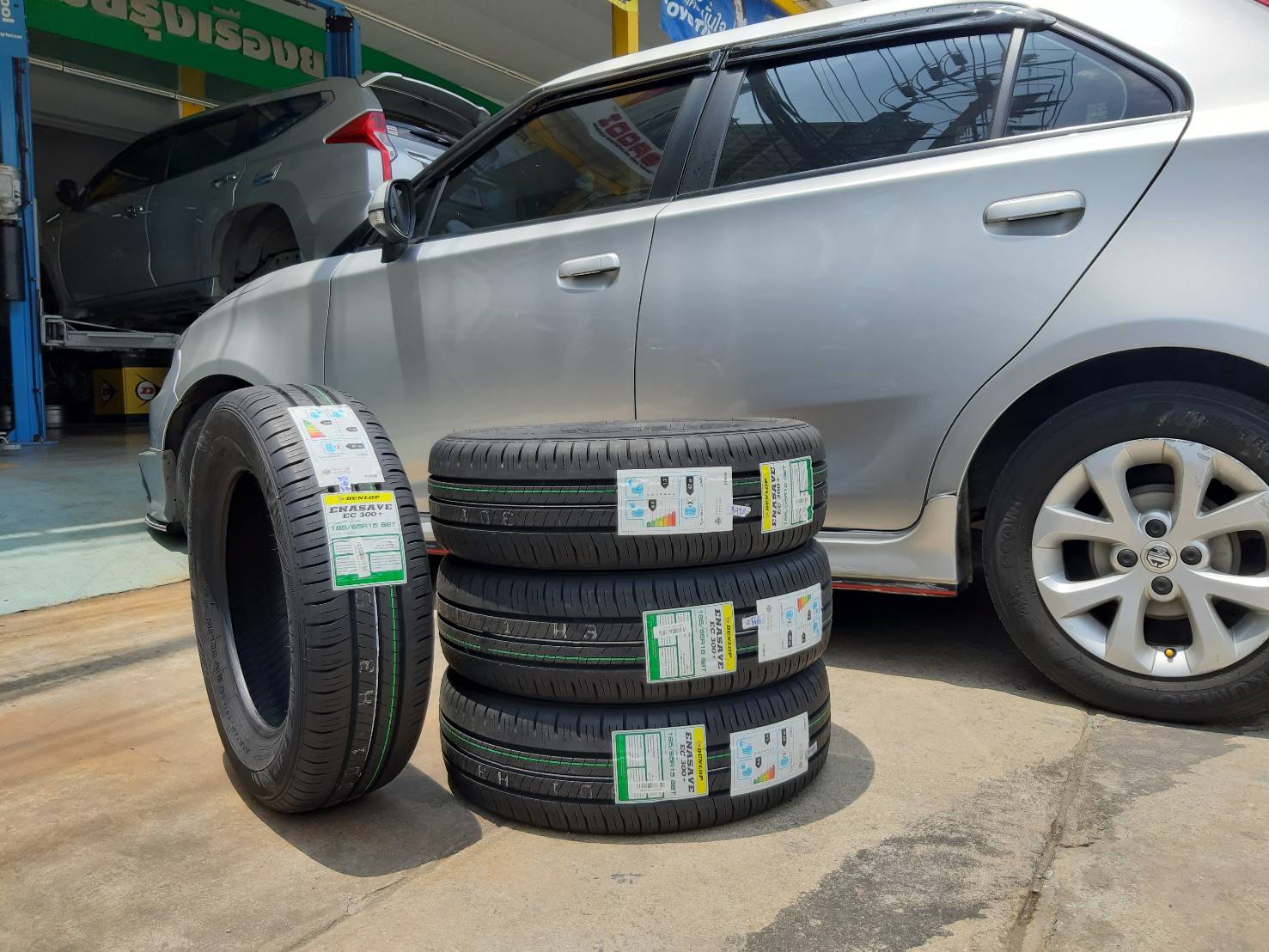 DUNLOP ENASAVE EC300+ 185/65R15 ยางไทยปี20 ราคาพิเศษ