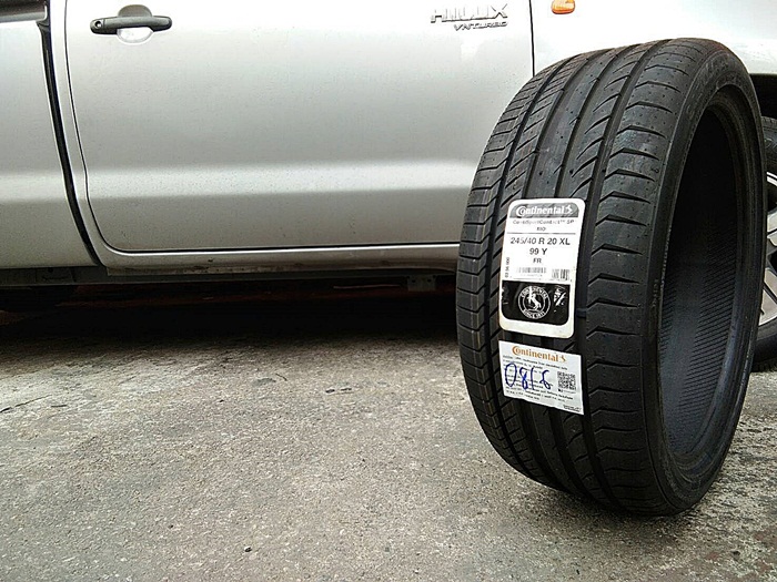 CONTINENTAL ContiSportContact 5P MO 245/40R20