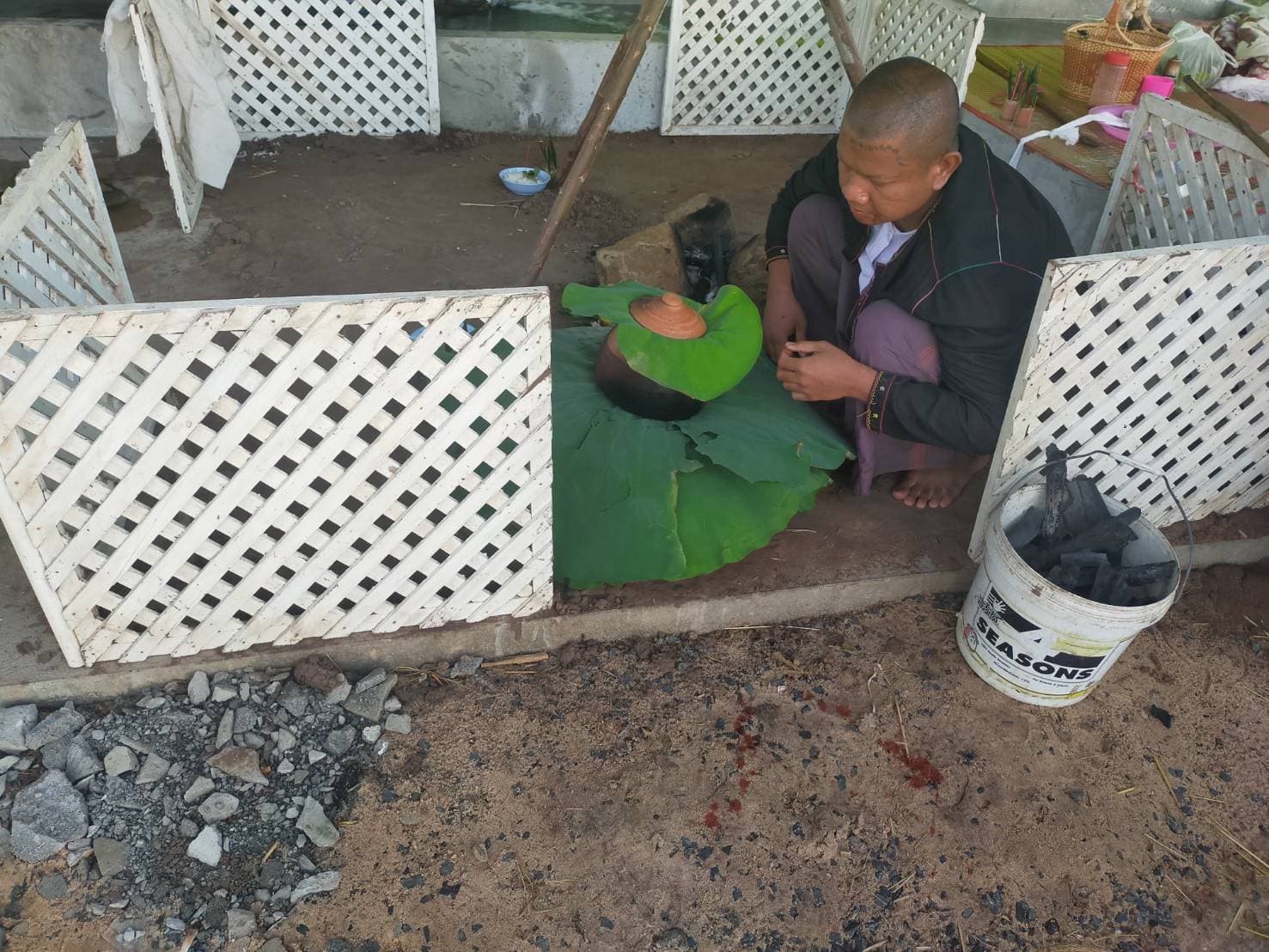 สีผึ้งมนต์กุเลน อาจารย์เขมร