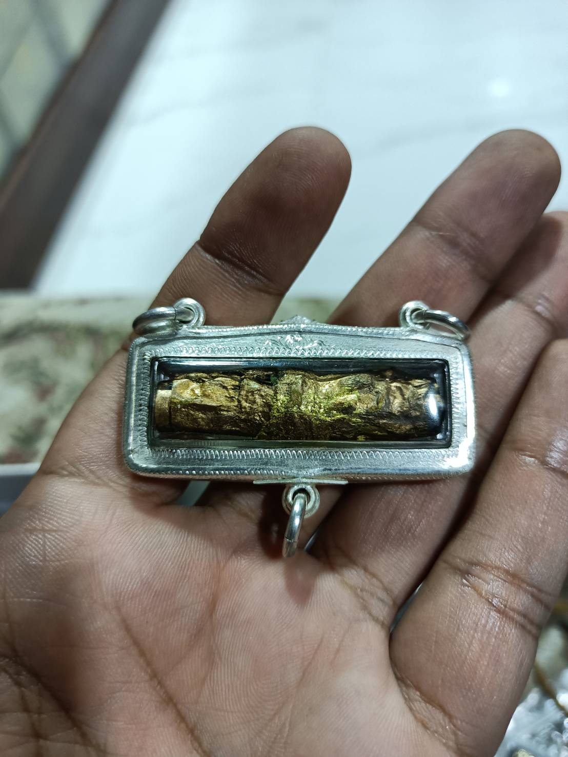 ตะกรุดหนังหน้าผากผีตายท้องกลมแม่พรายดารา