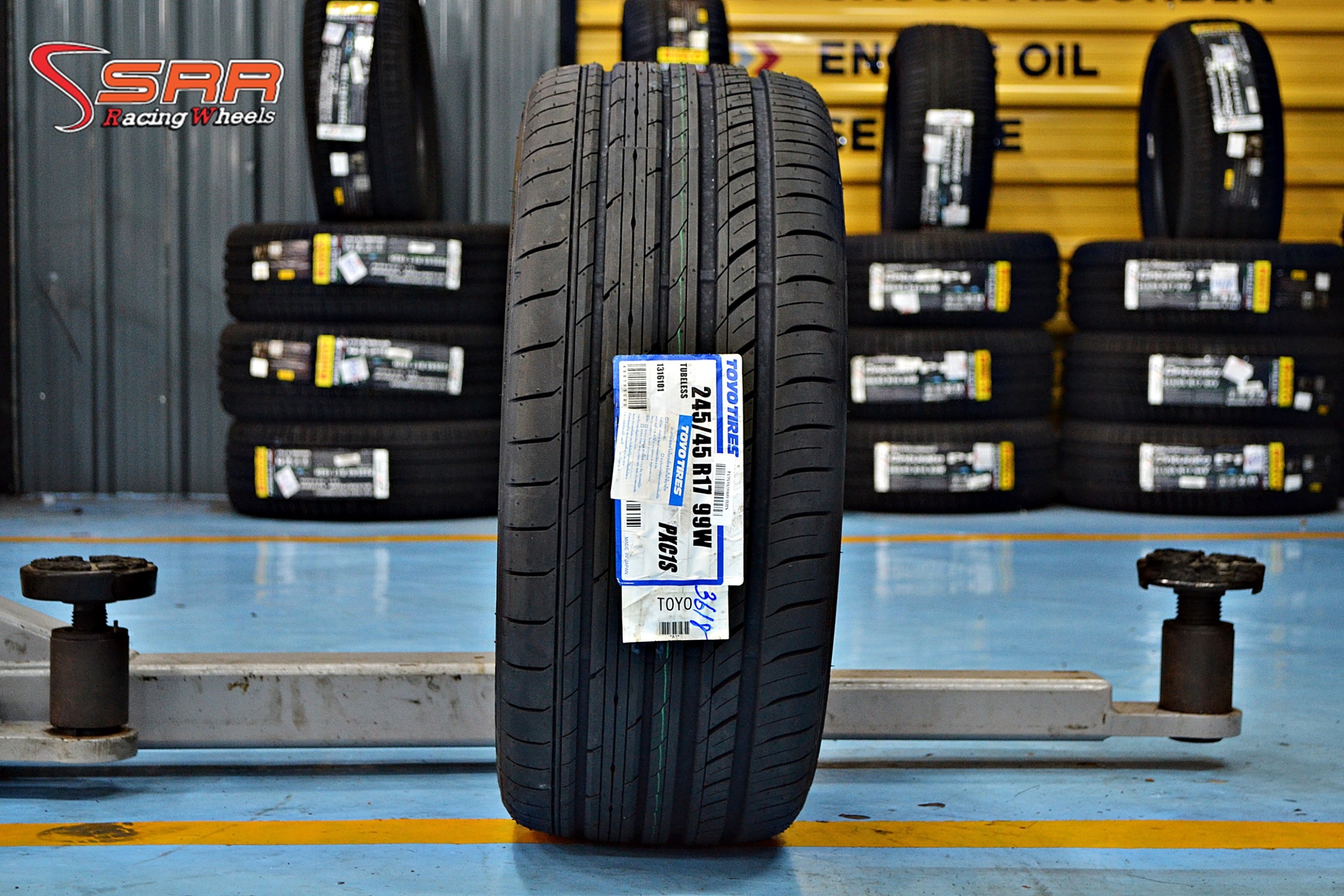 TOYO C1S 245/45R17