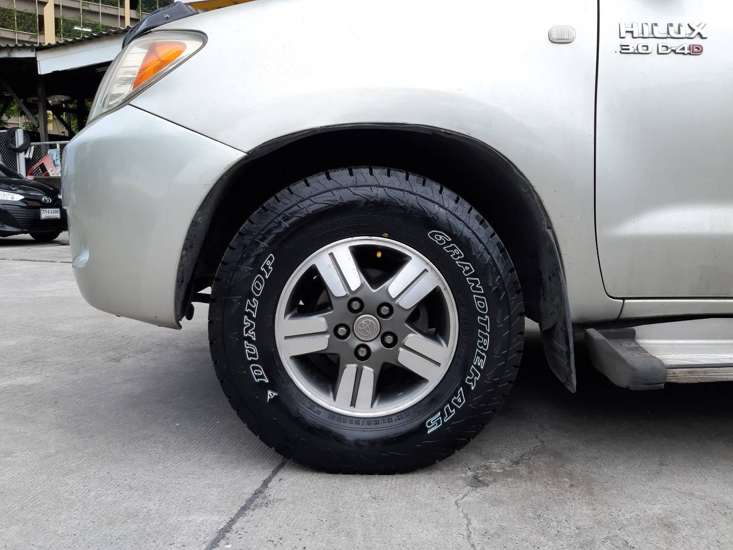 DUNLOP GRANDTREK AT5 235/75R15 ยางปี20 ราคาพิเศษ