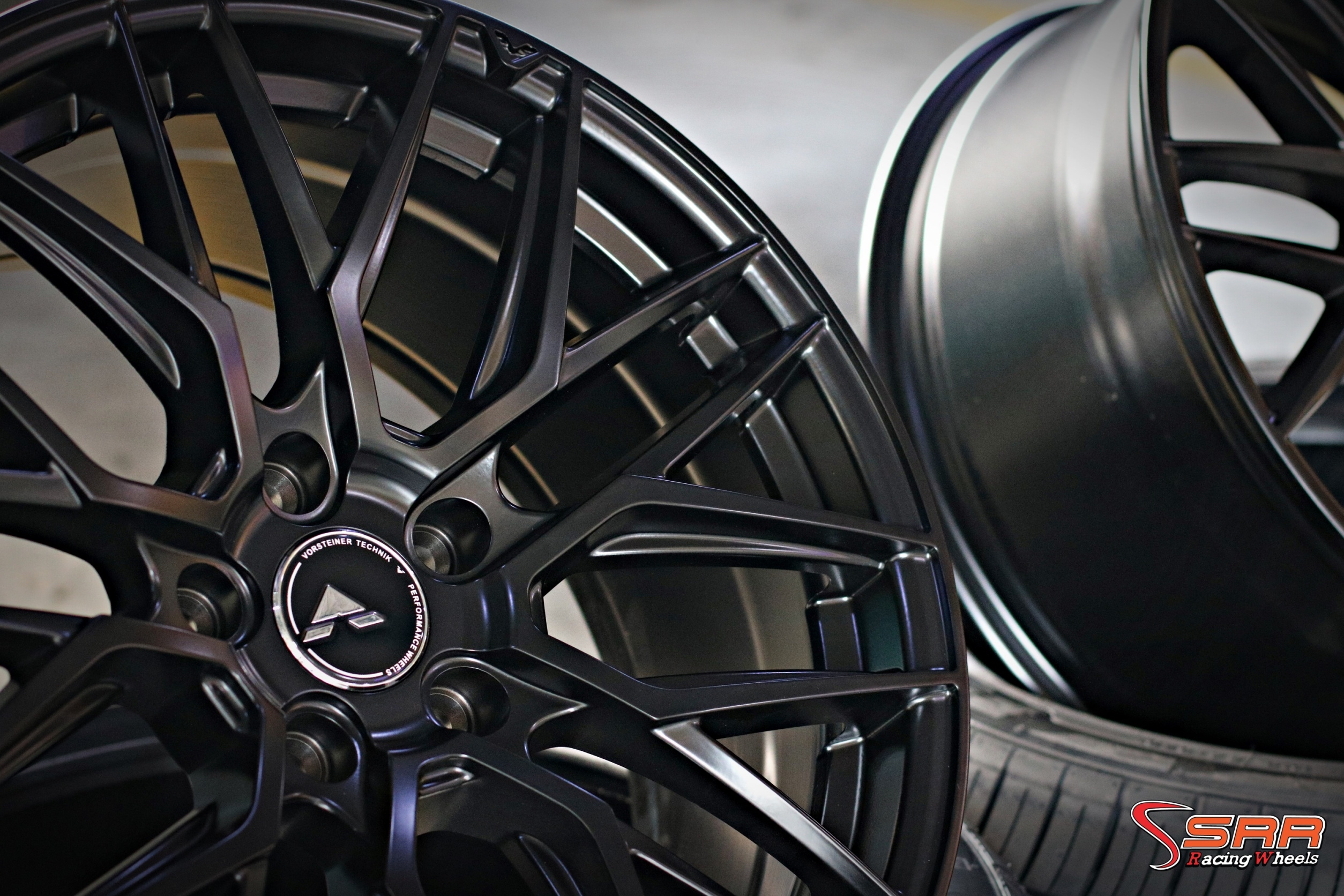 Vorsteiner V-FF 107 ขอบ18 5H113 ET38 MB มีจำหน่ายที่ร้านSRR