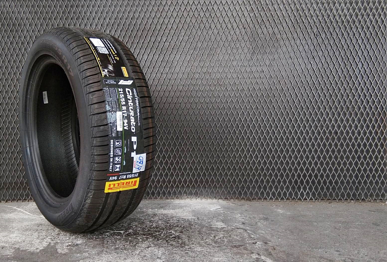 PIRELLI CINTURATO P1 215/55R17 ยางปี19 ราคาพิเศษ