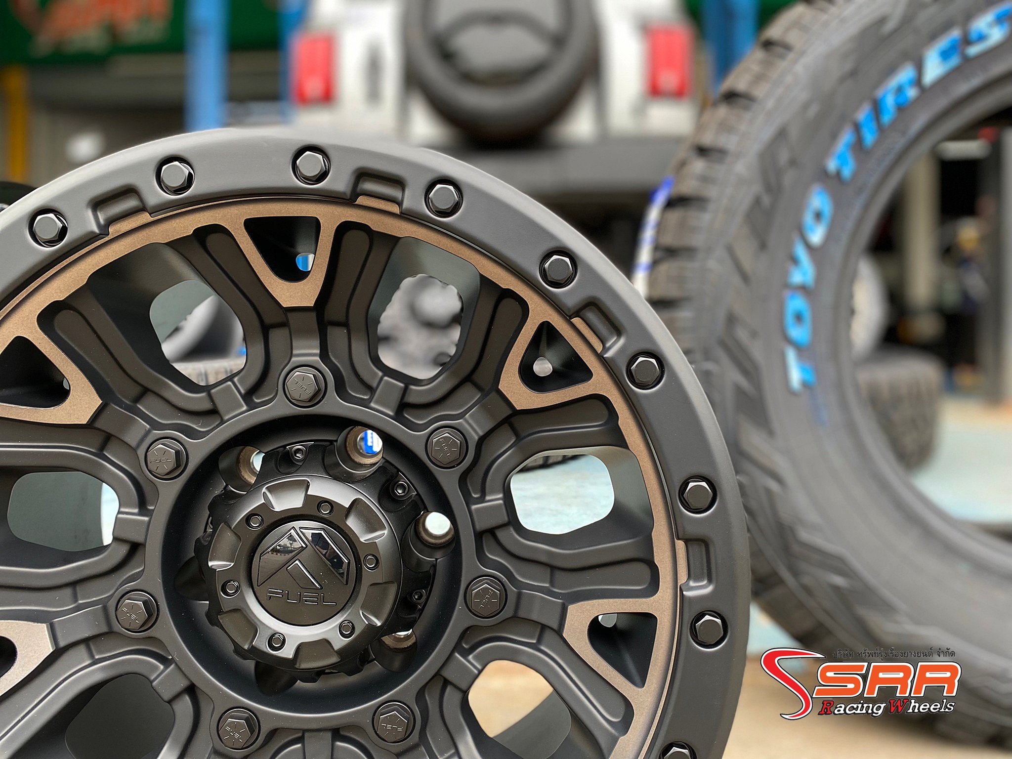 FUEL TRACTION ขอบ17 6x139.7 ET1 MATTE BLACK / DDT ราคาพิเศษ