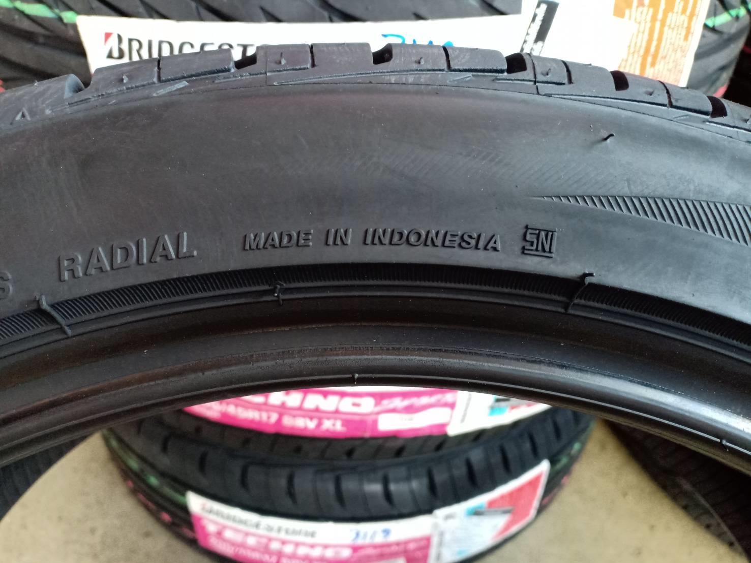 BRIDGESTONE TECHNO SPORTS 205/45R17 ยางใหม่ปี19 ราคาพิเศษ