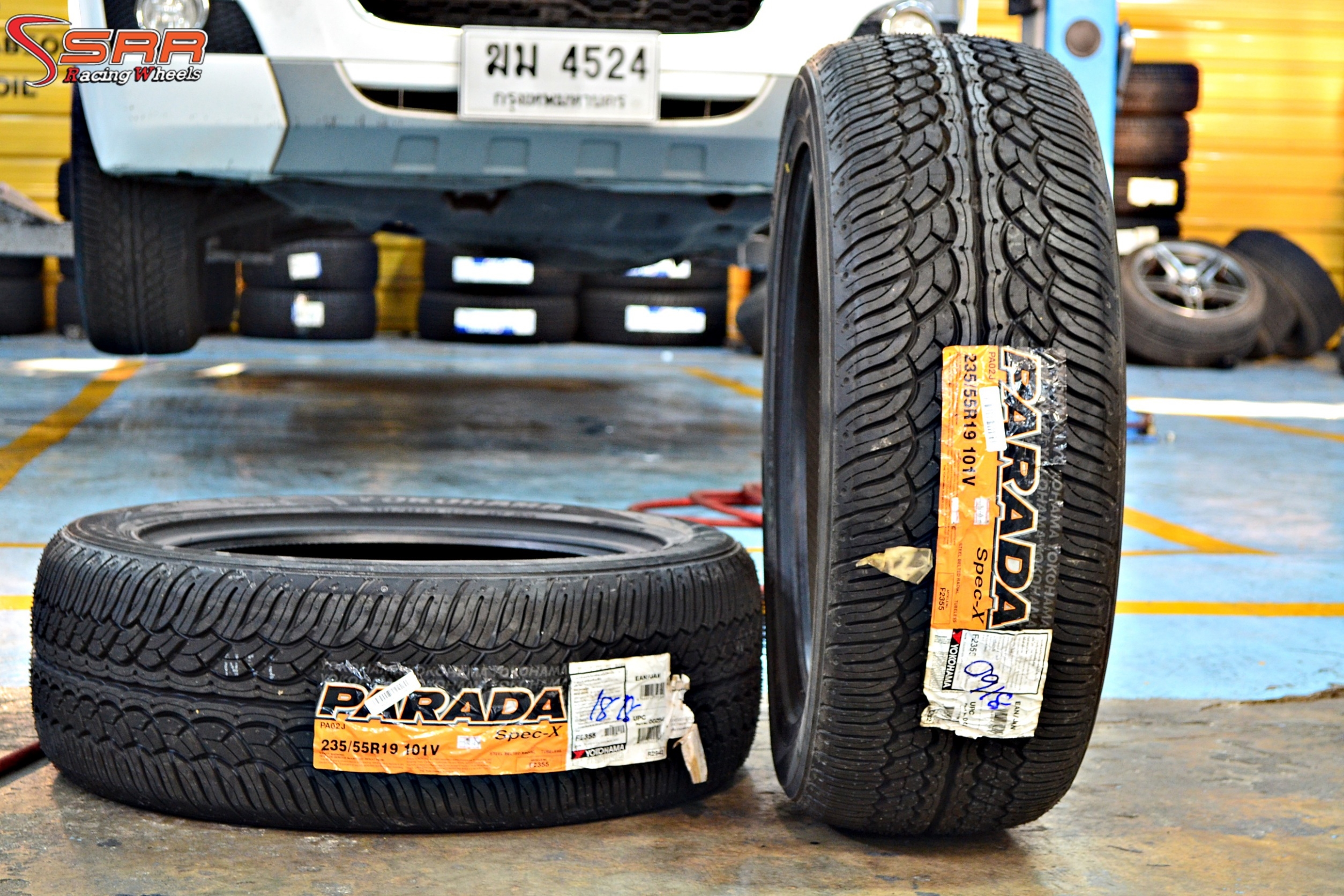 YOKOHAMA PARADA 235/55R19