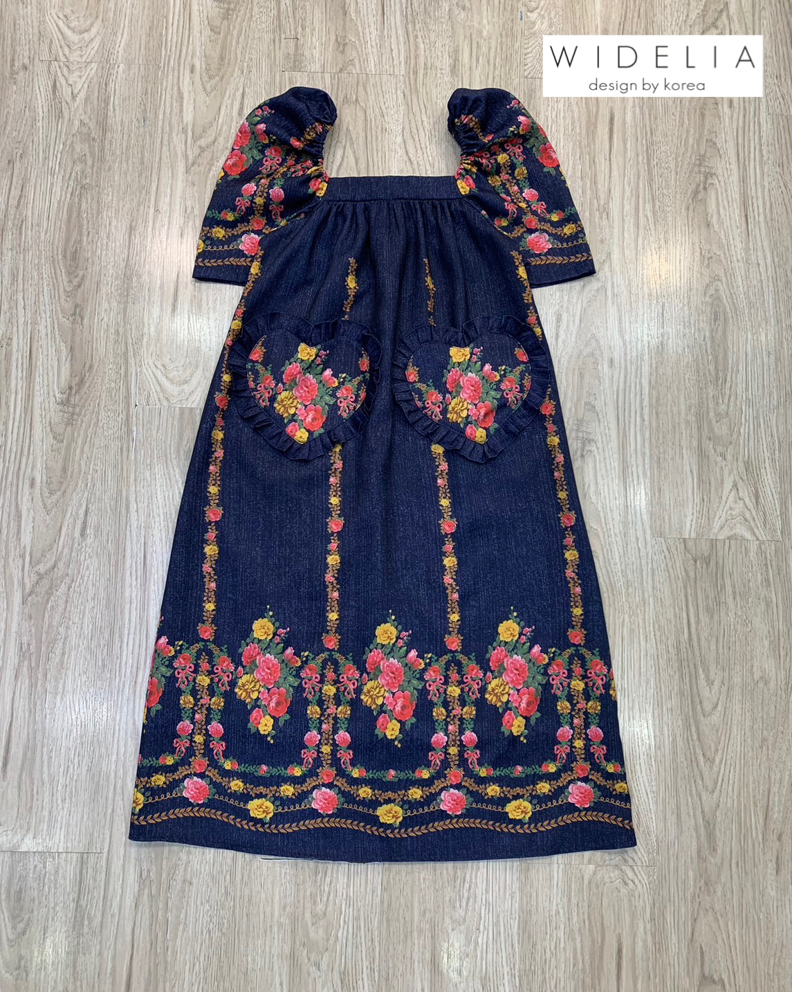 OC Dress::ลุคสุดน่ารักกับเดรสคอเหลี่ยมแขนสั้นด้านหน้าแต่งกระเป๋าหัวใจน่ารักมาก