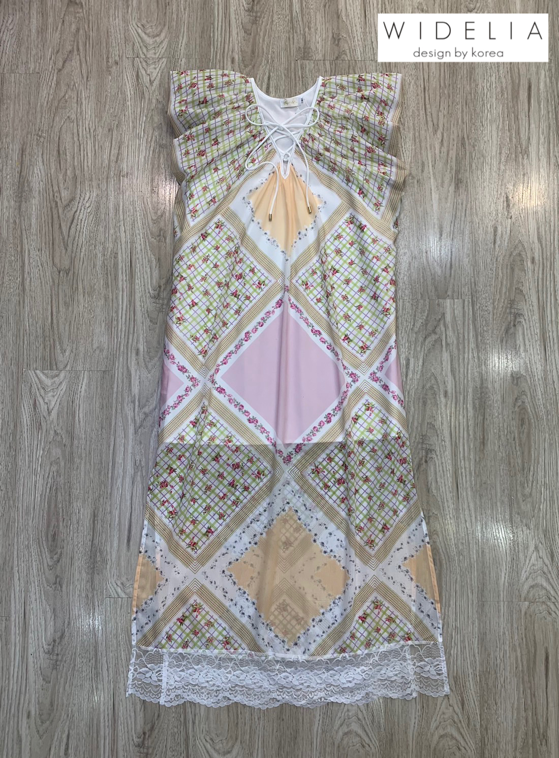 JSD Dress เดรสตัวยาวคอวีแขนกุดลายสวยมากช่วงแขนแต่งจีบ