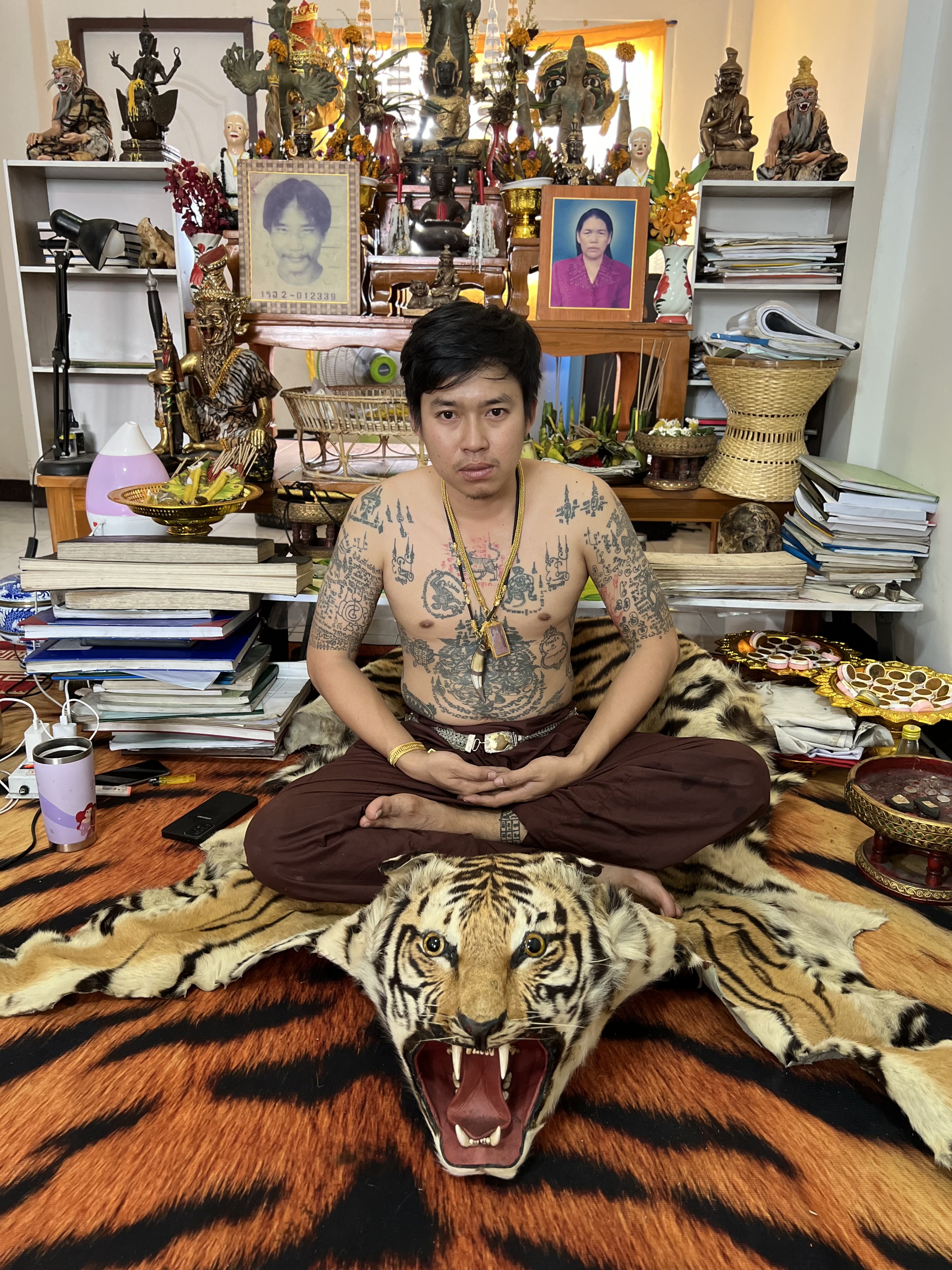 20/07/2566 มาเอามวลสารและจารแผ่นตะกรุดทำงั่งอยุธยา อาจารย์เวียง ขุนแผน