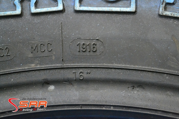 MICKEY THOMPSON STZ 265/70R16 เส้นละ 4,900 บาท