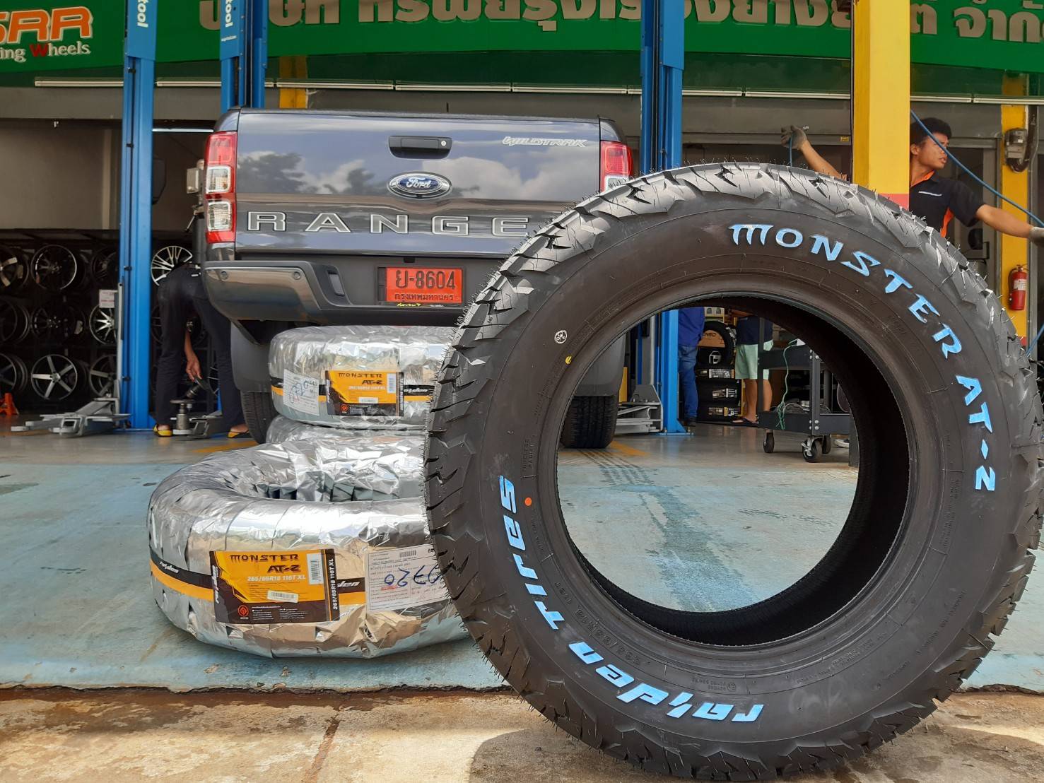 MONSTER TIRES ALL TERRAIN AT-2 265/65R18 ยางปี20 ราคาพิเศษ