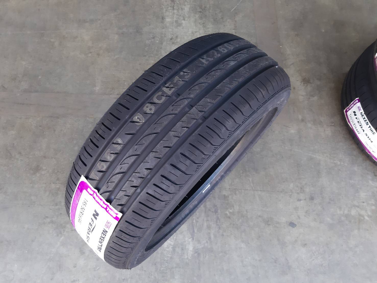 NEXEN NFERA SU4 195/50R16 ยางใหม่ ลดราคาพิเศษ
