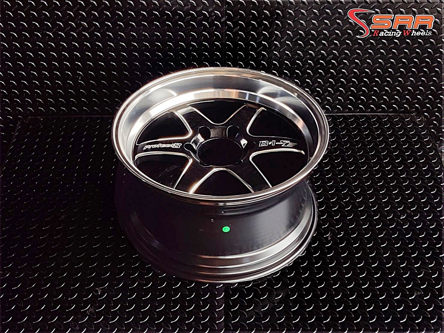 OASIS V20 B-1SE ขอบ18 หน้า9.5 หลัง10.5 6H139.7 ราคาพิเศษ