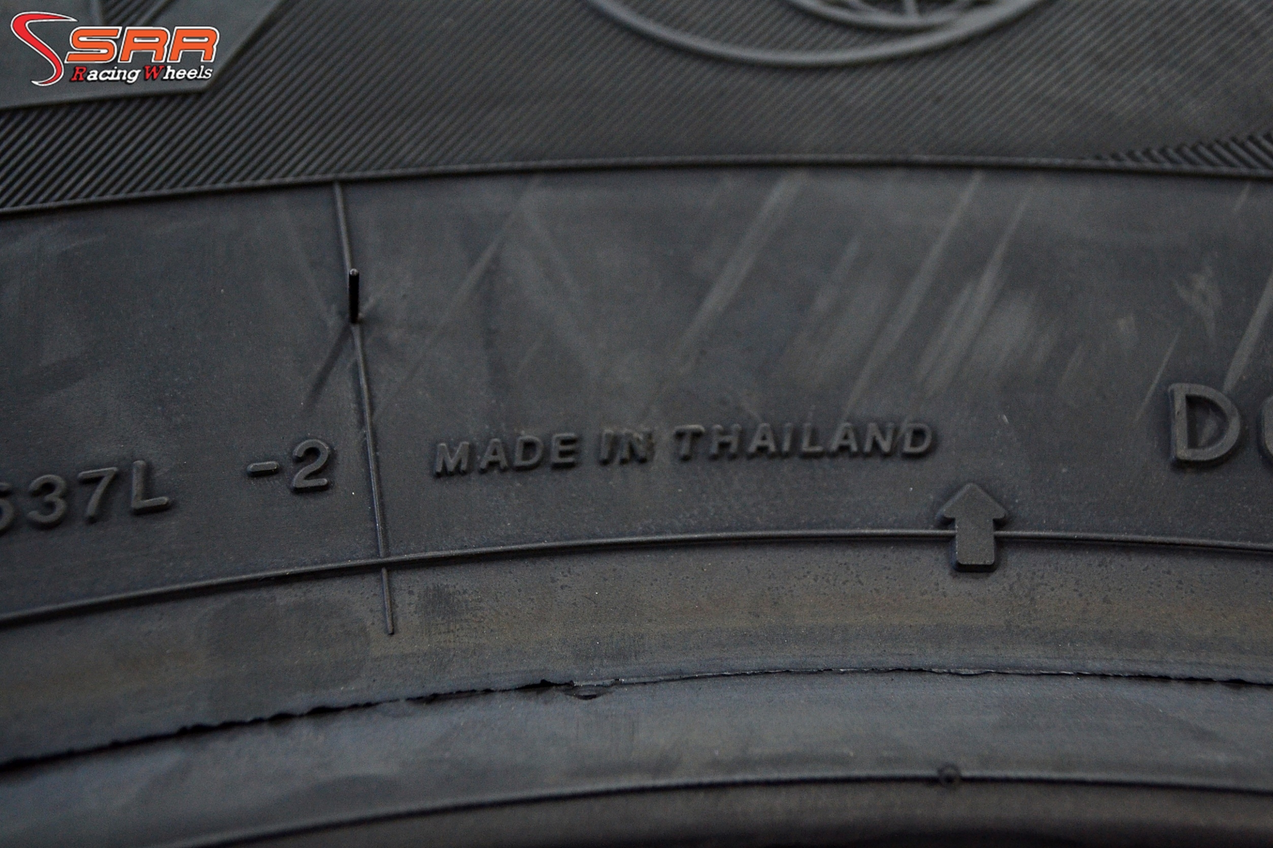 YOKOHAMA GEOLANDAR SUV 215/70R16