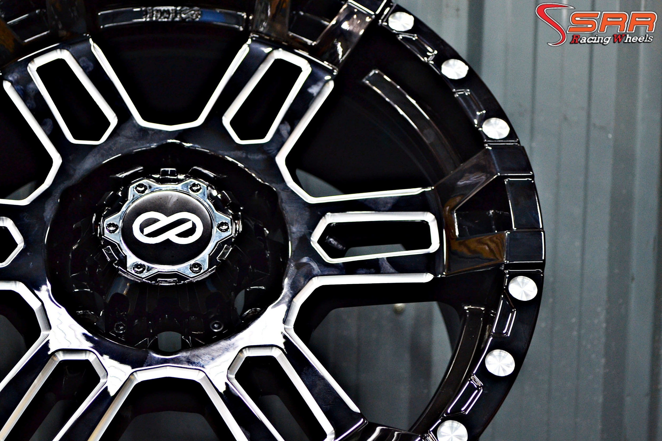 ENKEI COMMANDER ขอบ18 นิ้ว 6x139.7 ZBK1QA4P