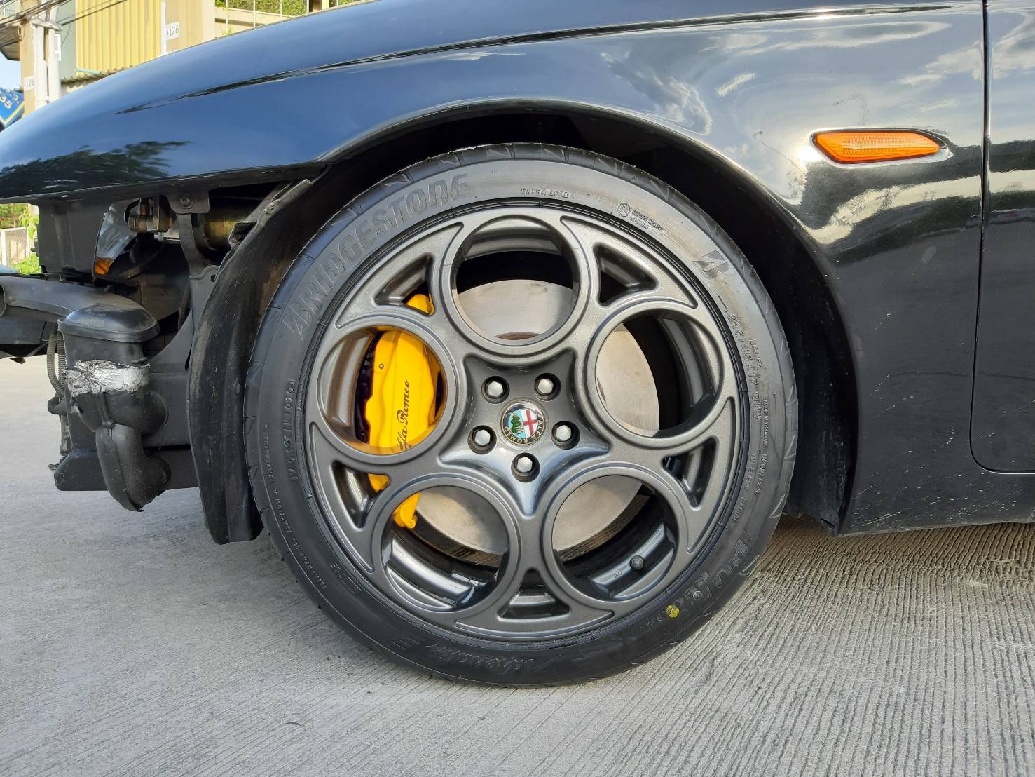 BRIDGESTONE POTENZA ADRENALIN RE004 215/45R17 ปี20 ราคาพิเศษ