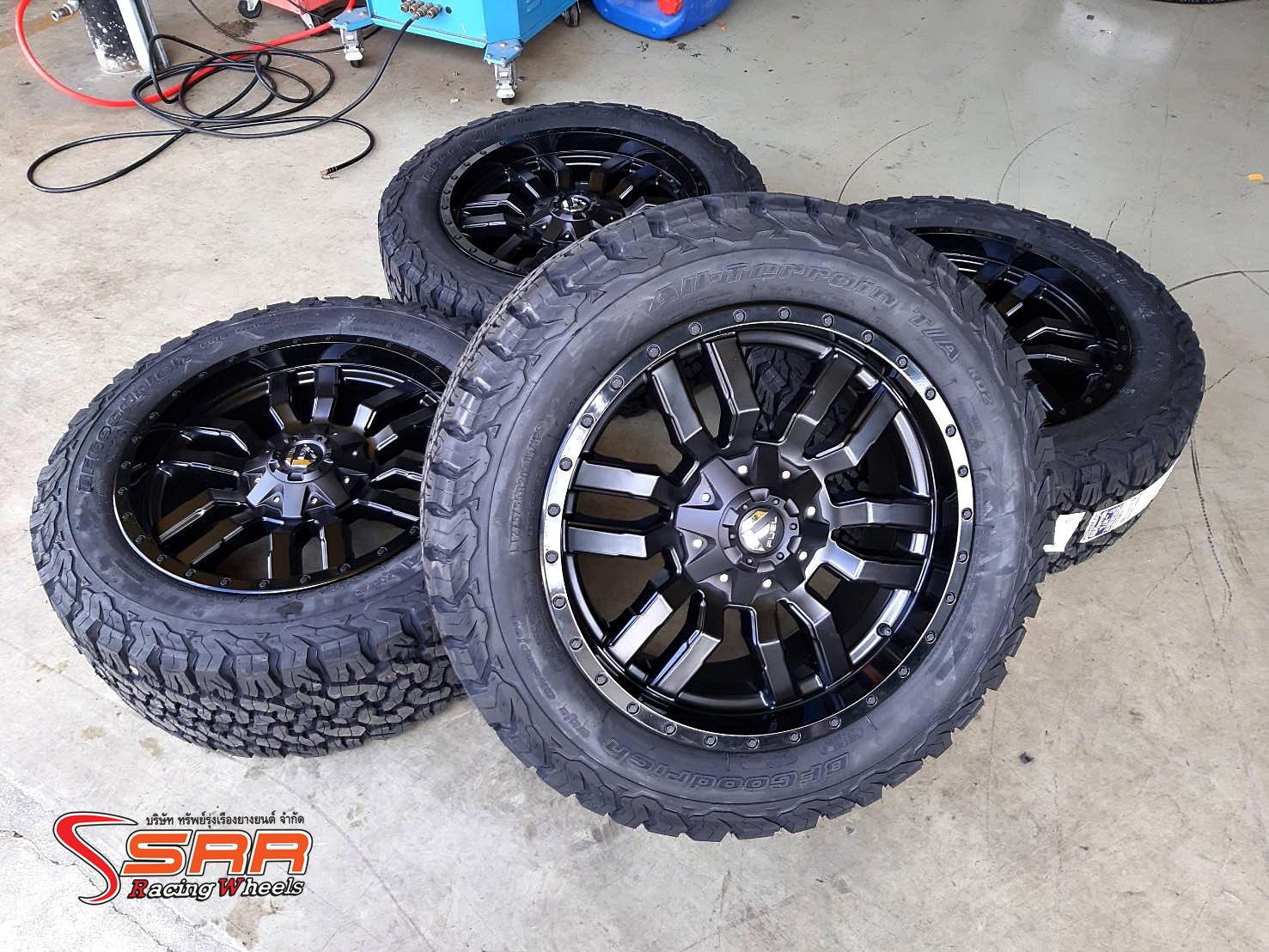 FUEL SLEDGE D596 ขอบ20x9 ET20 6x135/6x139.7 TWO-TONE BLACK
