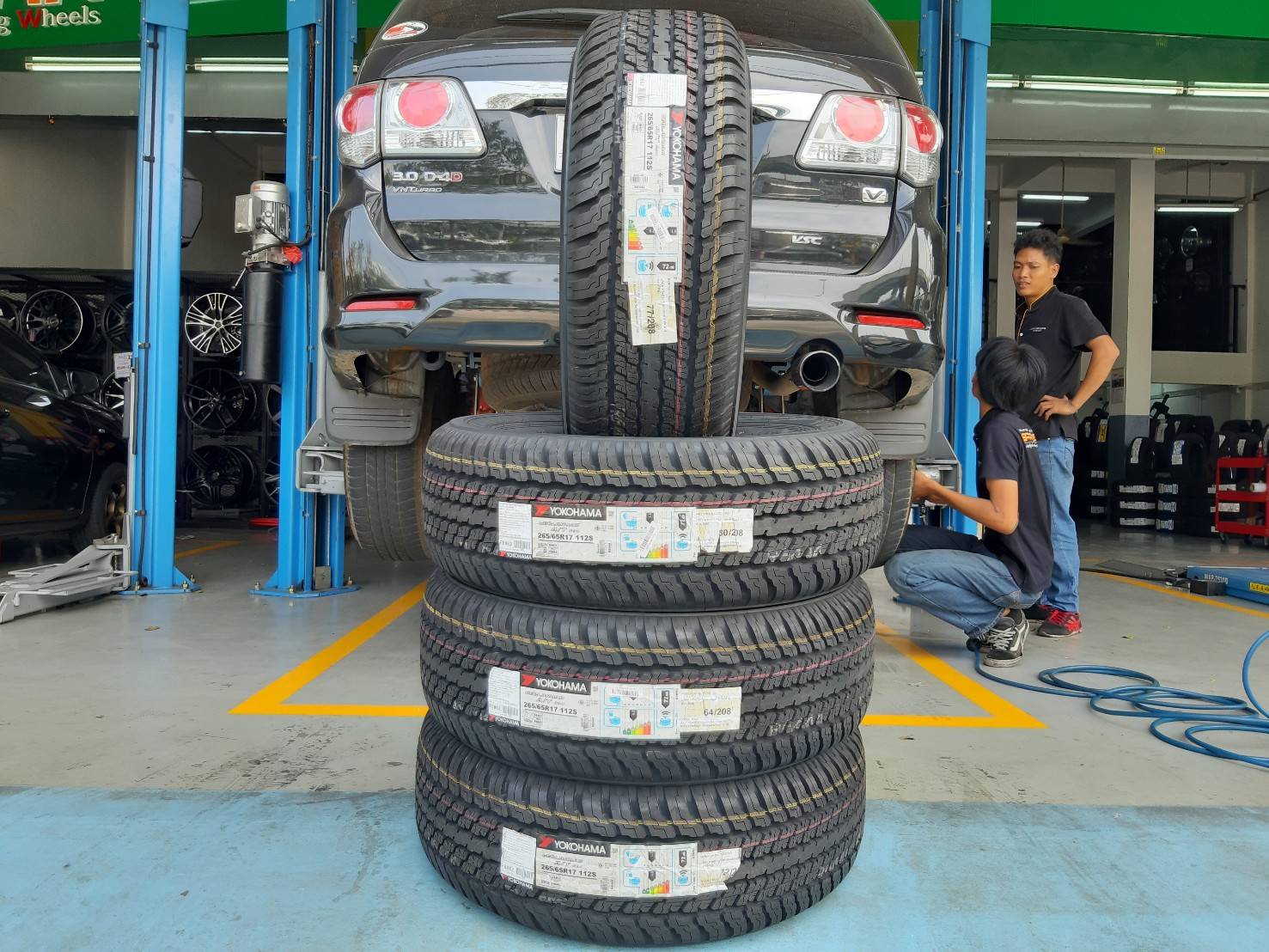 YOKOHAMA GEOLANDAR A/T G94 265/65R17 ยางปี19 ราคาพิเศษ