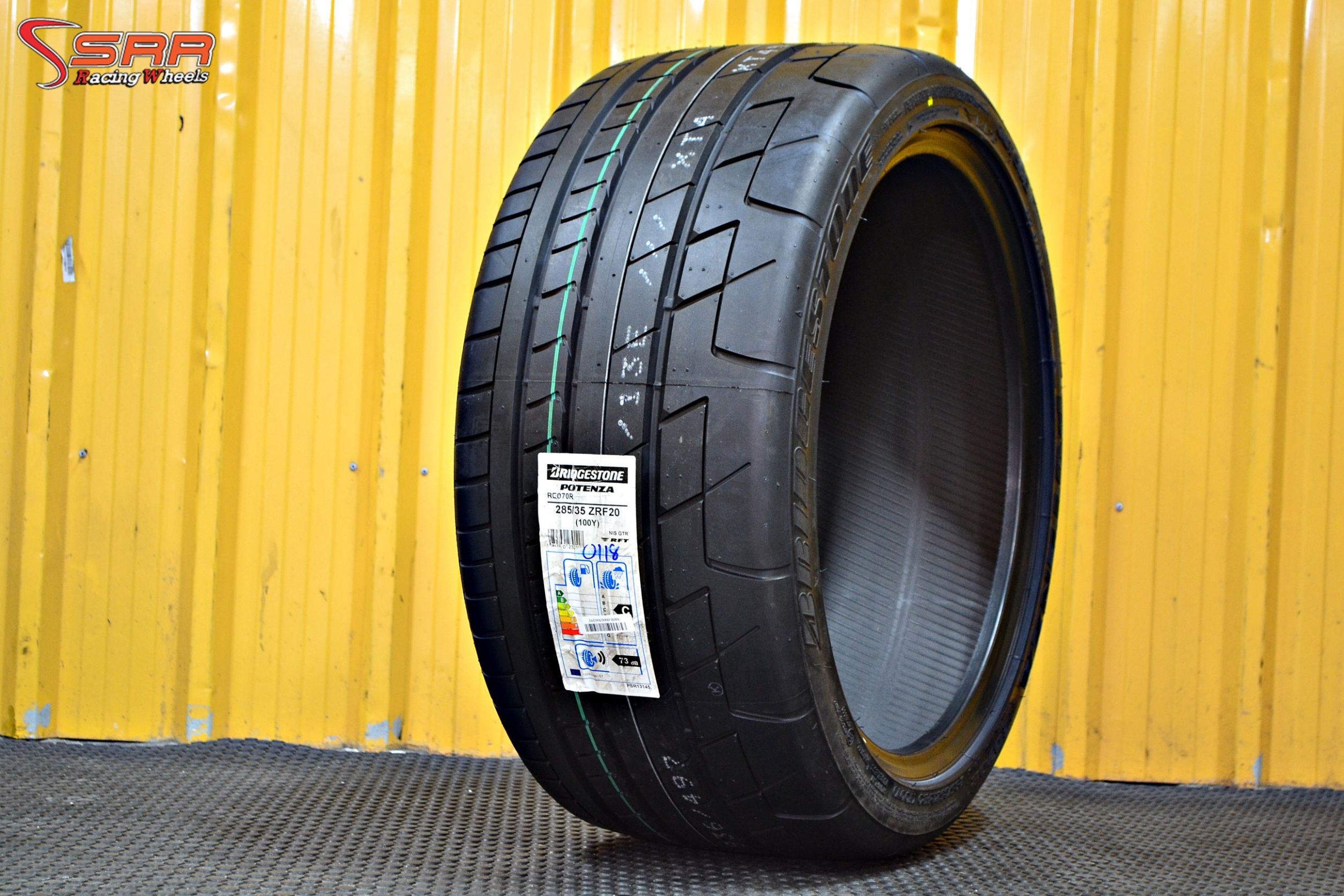 BRIDGESTONE POTENZA RE070R RFT 255/40R20-285/35R20 ลดราคาพิเศษ