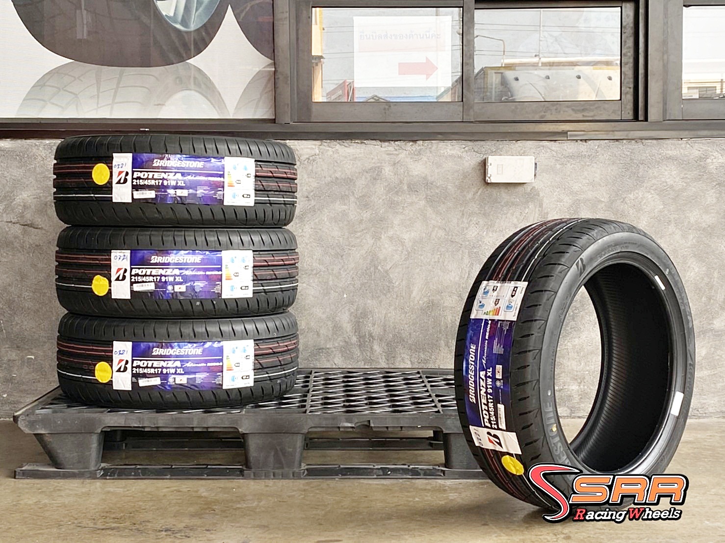 BRIDGESTONE RE004 215/45R17 ยางเข้าใหม่ ปี2021 ราคาพิเศษ ที่SRR