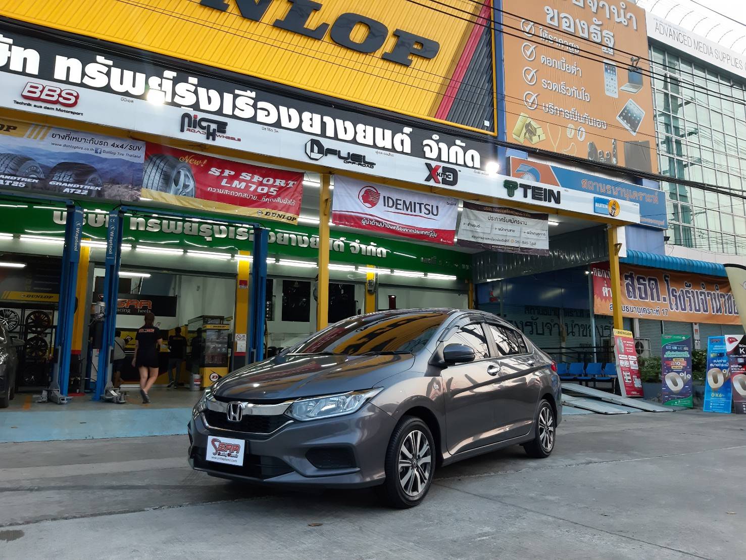 YOKOHAMA db decibel E70 185/60R15 ยางใหม่ปี20 ลดราคาพิเศษ