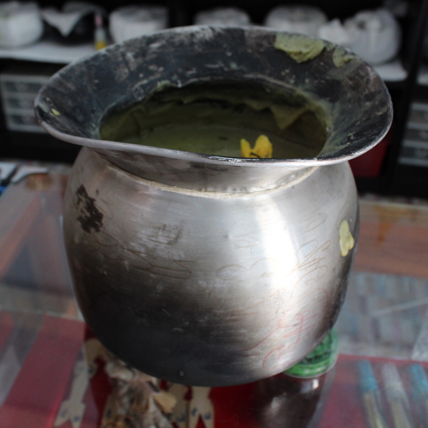 สีผึ้งปิดหน้าศพ อาจารย์นุช สุพรรณบุรี LT