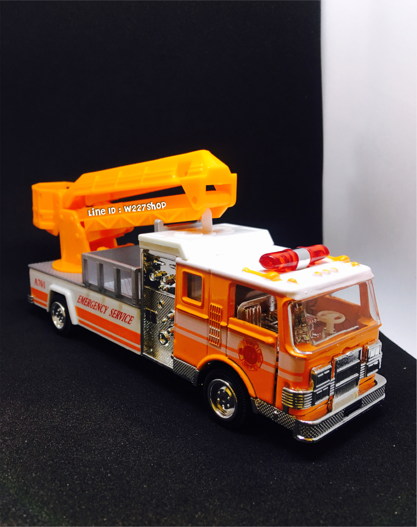 โมเดลรถเหล็ก รถดับเพลิง รถกู้ภัย มีเสียง มีไฟ (ปลีก-ส่ง)