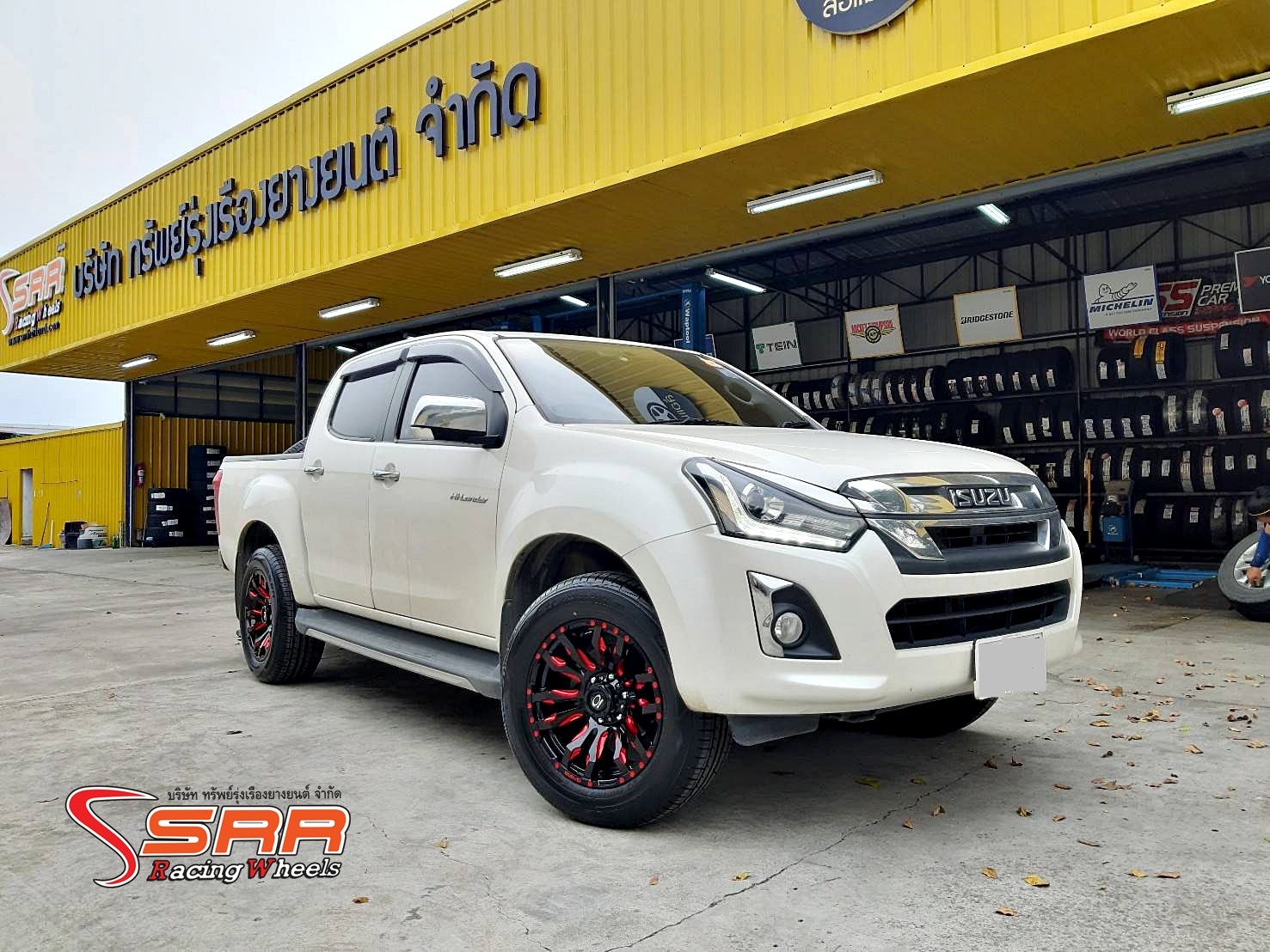 OASIS MARVEL 26S ขอบ18 6H139.7 ET15 สีดำคลิบแดง ราคาพิเศษ