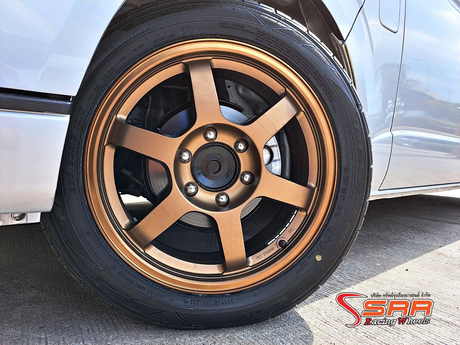 TE37 DS-035 ขอบ18 นิ้ว 6x139.7 ET33 สำหรับใส่รถตู้ TOYOTA COMMUTER