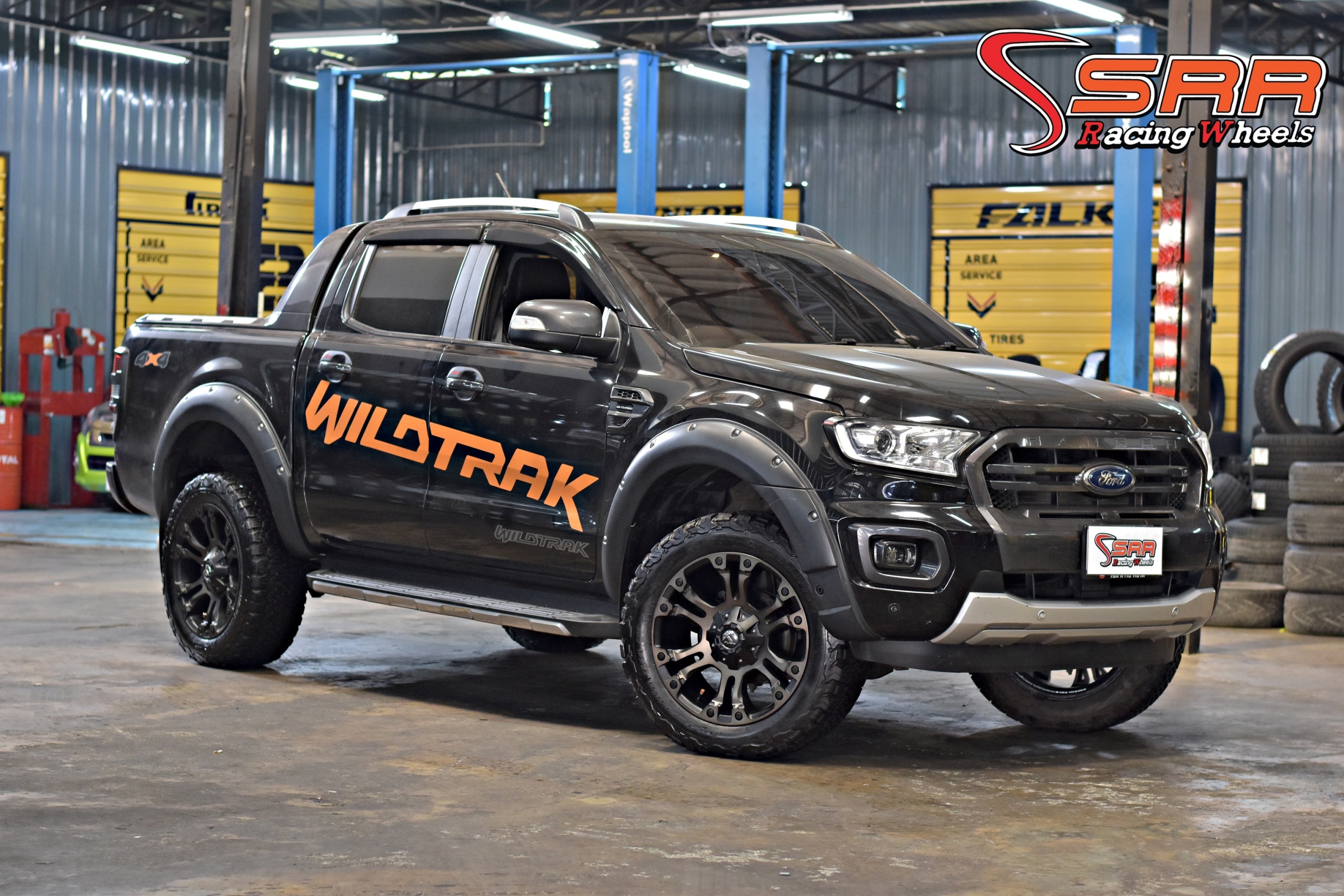 FUEL VAPOR 20x9 6x135/6x139.7 ET+20 MATTE BLACK MACHINED/TINT CLEAR