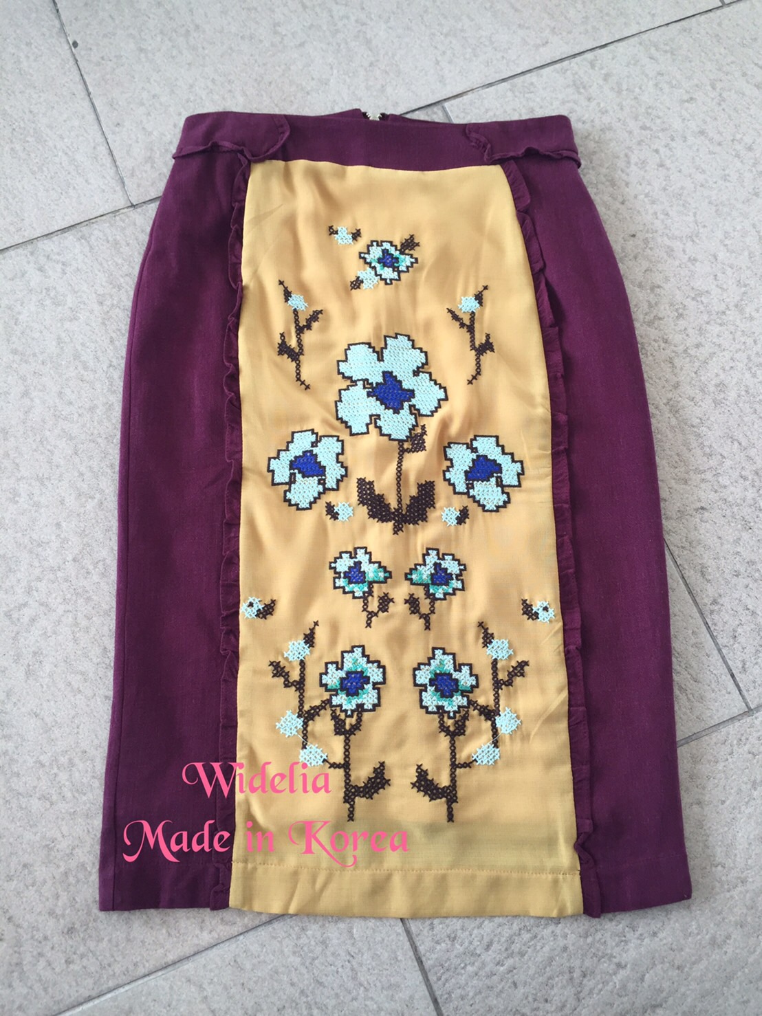 *พร้อมส่ง*KS Skirt :: กระโปรงทรงสอบเอวสูง (สีแดง)