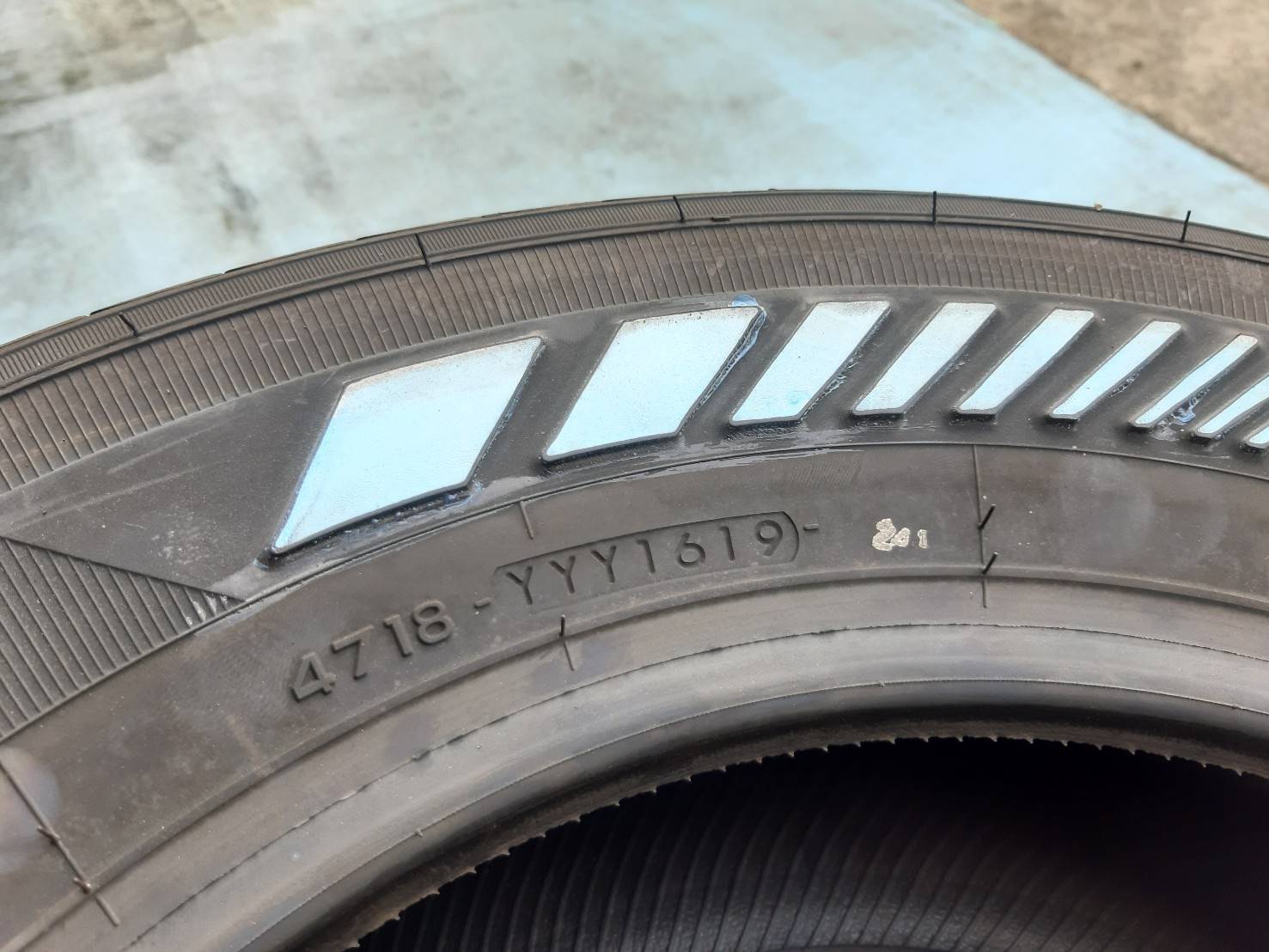 YOKOHAMA PARADA PA03 215/70R15 ยางขอบขาว ราคาพิเศษ