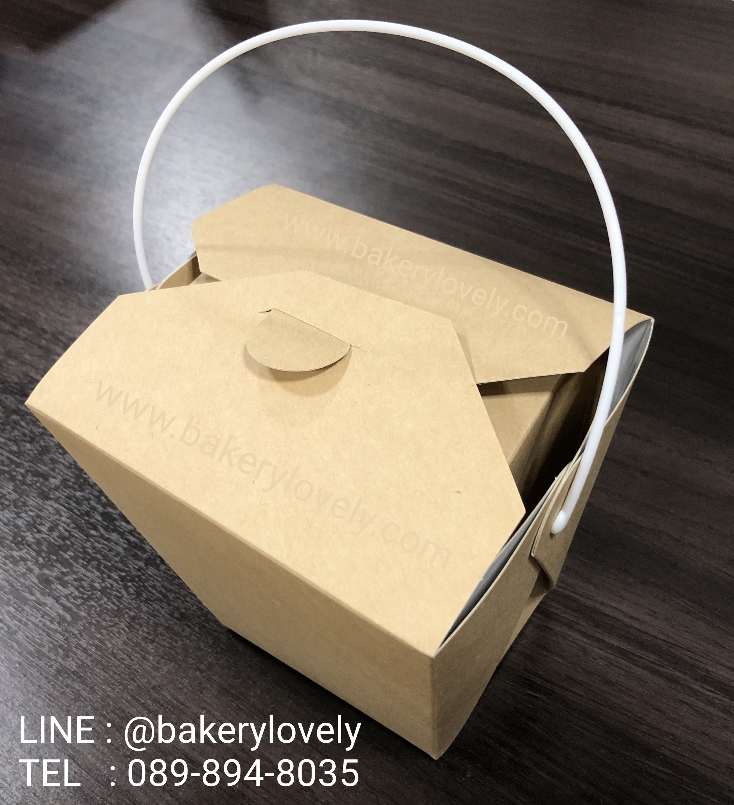 กล่องกระดาษหูหิ้ว สีขาว ไซส์ L 7x9x13.5x11.5 cm สูง 12.5 cm ( เคลือบใน )
