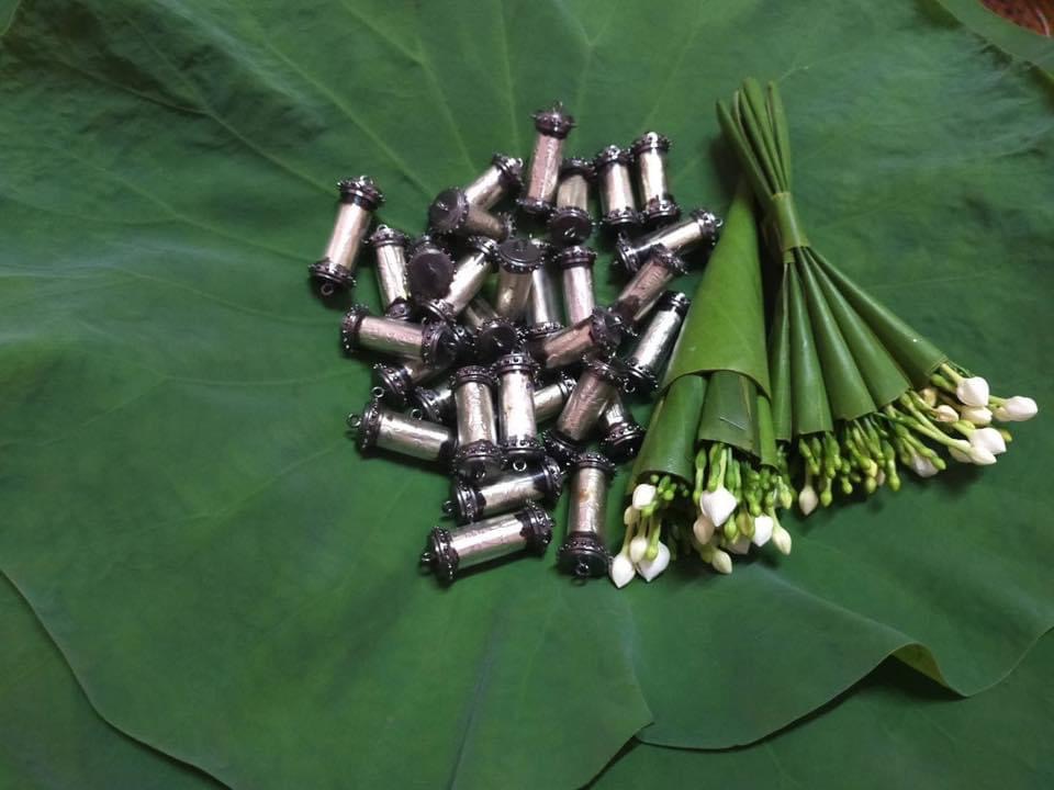 ตะกรุดตั้งตัวรุ่นสองดอกครู อาจารย์เขมร FL