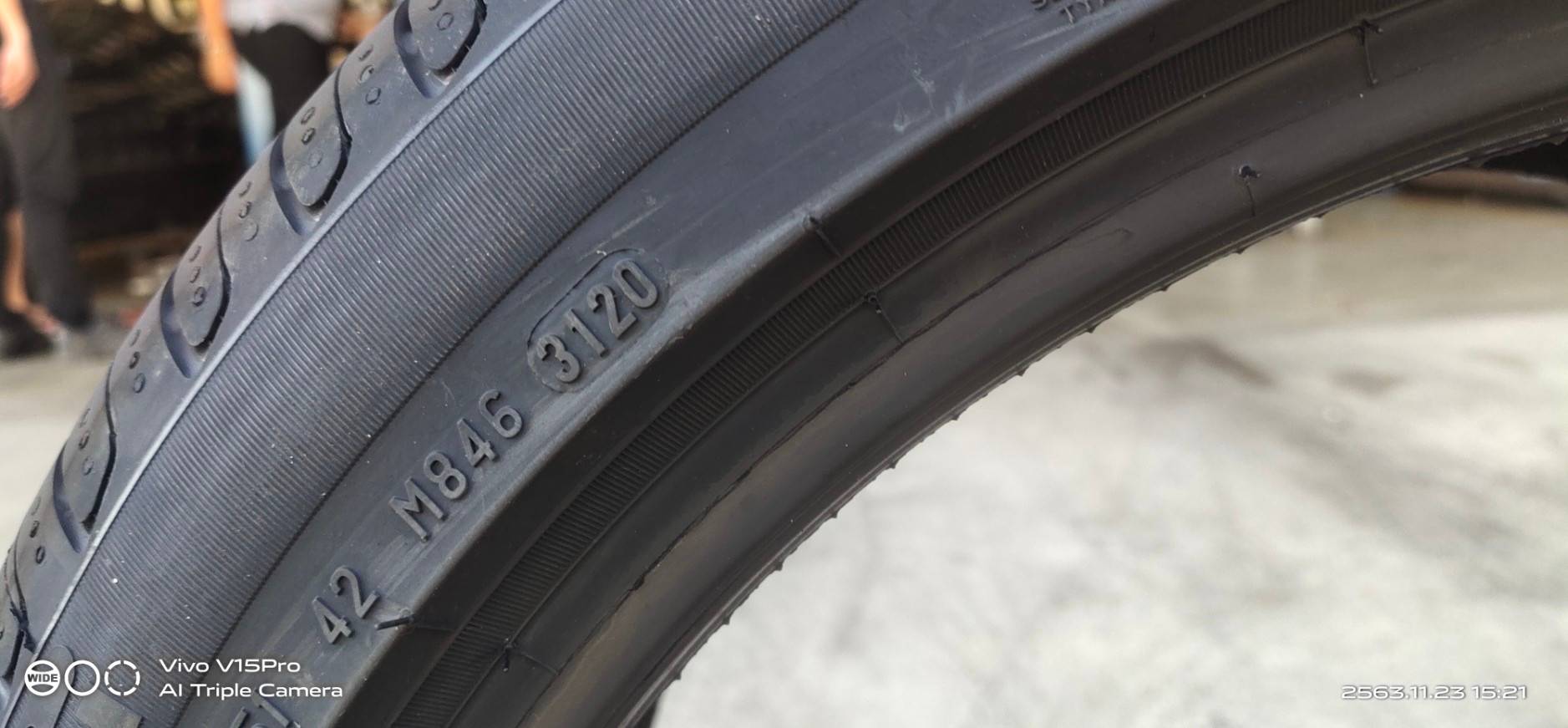 PIRELLI CINTURATO P7 R-F 225/45R18 ยางรันแฟลต ปี20 ราคาพิเศษ