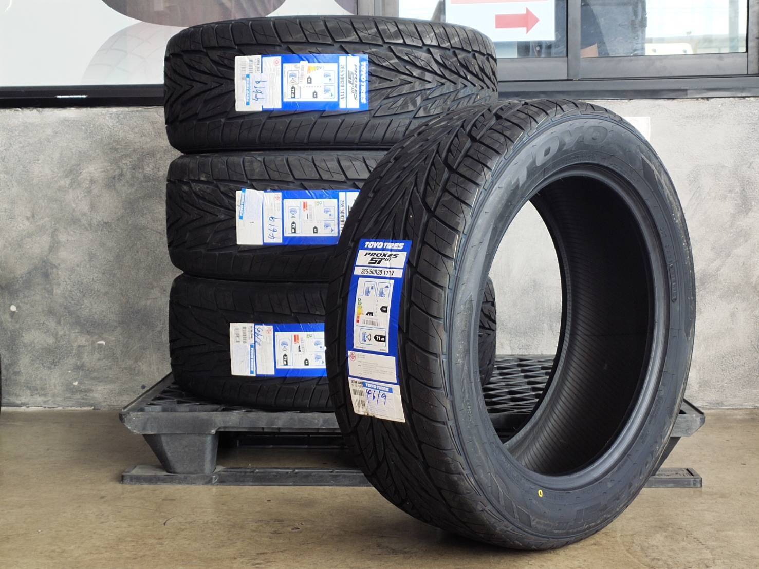 TOYO PROXES ST3 265/50R20 ยางใหม่ปี2021 ราคาพิเศษ