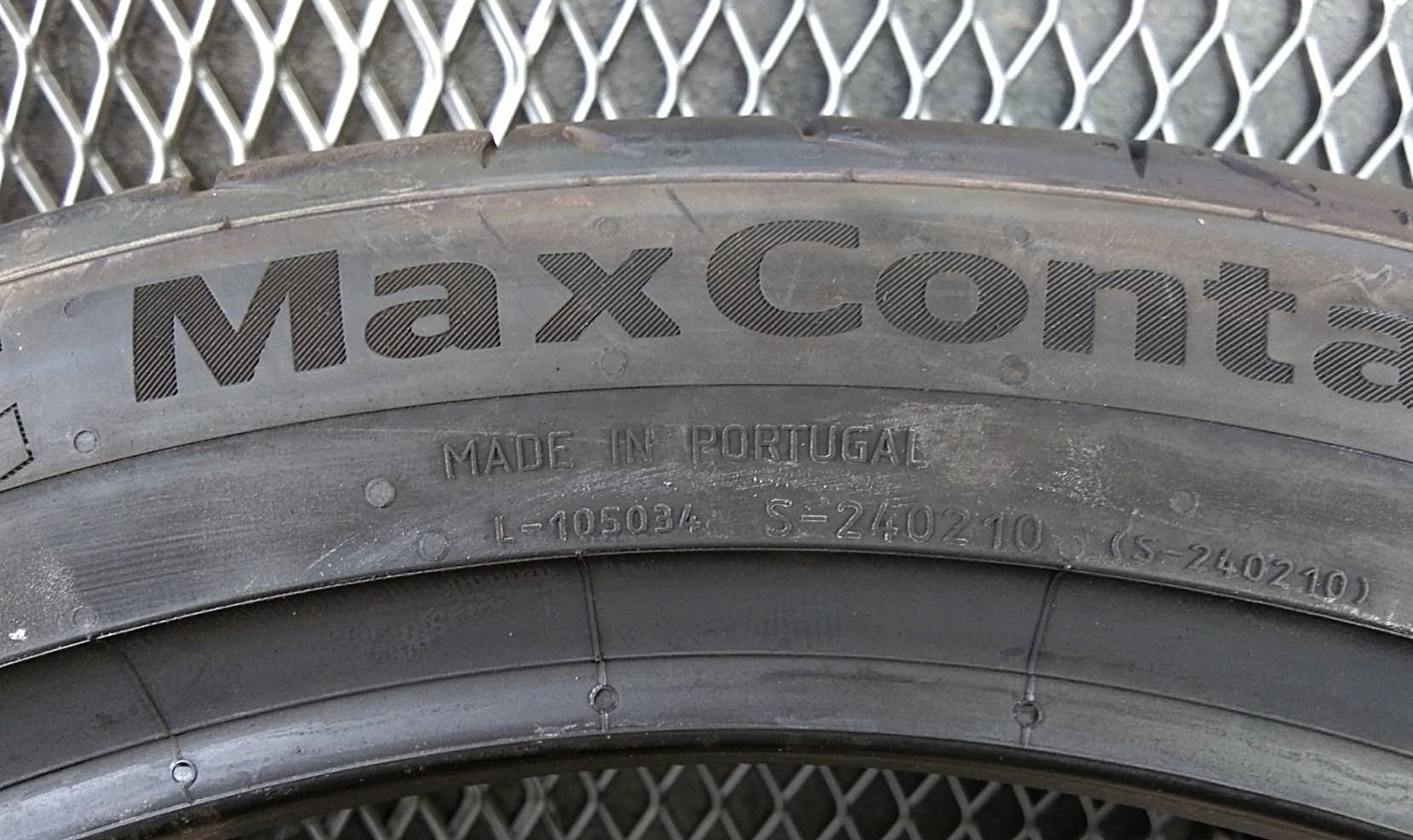 Continental MaxContact MC6 245/40R20 ยางใหม่ ยางนำเข้า ราคาพิเศษ