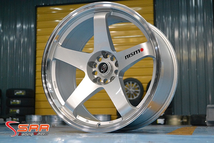 NISMO ROTA ขอบ19 สีRLPS ชุดละ 12,000 บาท