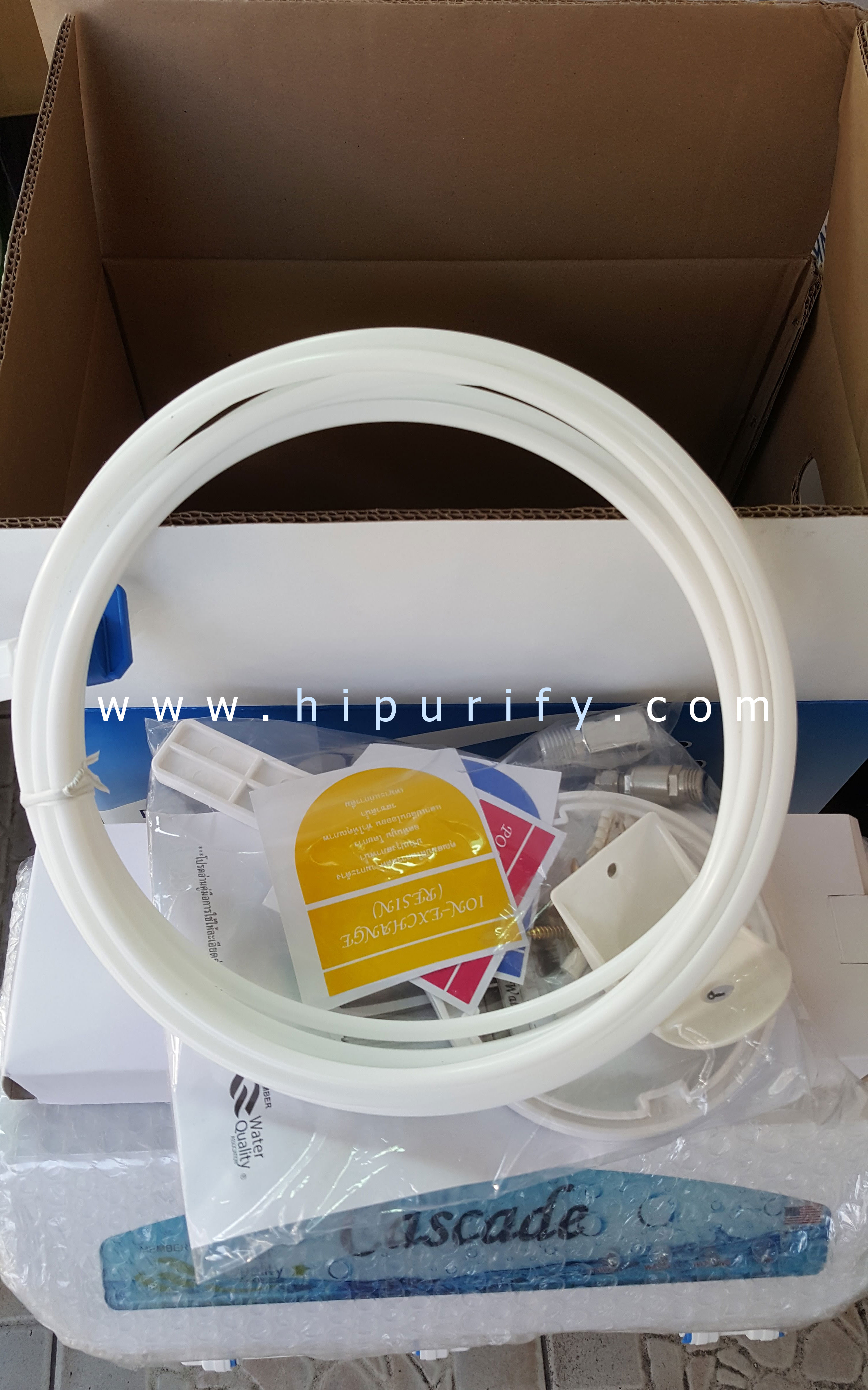 เครื่องกรองน้ำ RO 75GPD รุ่น Cascade โครงฝาครอบ + ถังสำรองน้ำ 3.2 GL (อุปกรณ์ติดตั้งครบชุด)