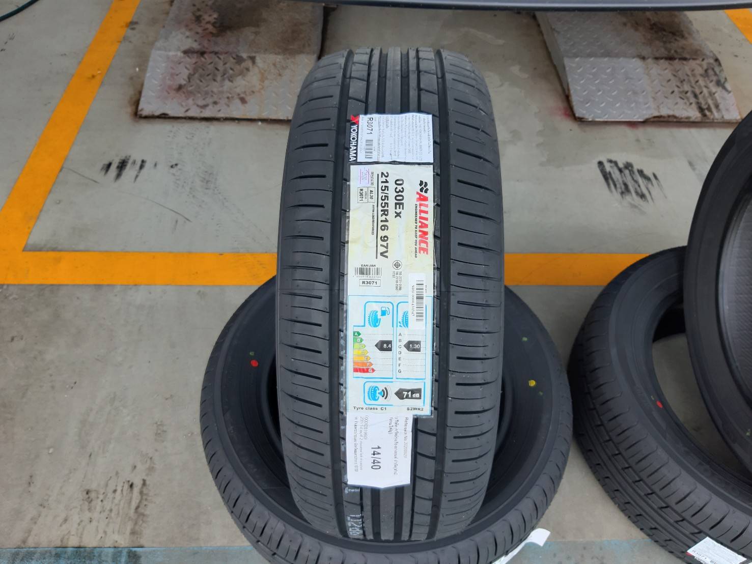 YOKOHAMA ALLIANCE 030Ex 215/55R16 ยางญี่ปุ่นปี20 ลดราคาพิเศษ