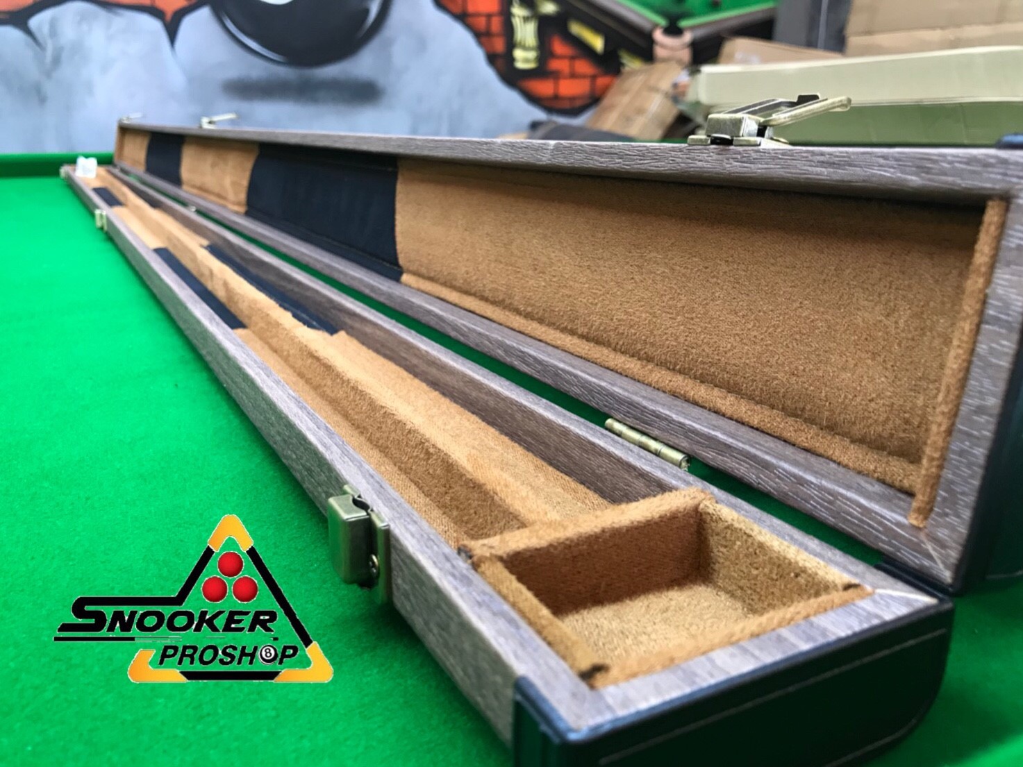 กล่องใส่ไม้คิวแบบไม้หุ้มลายหนัง