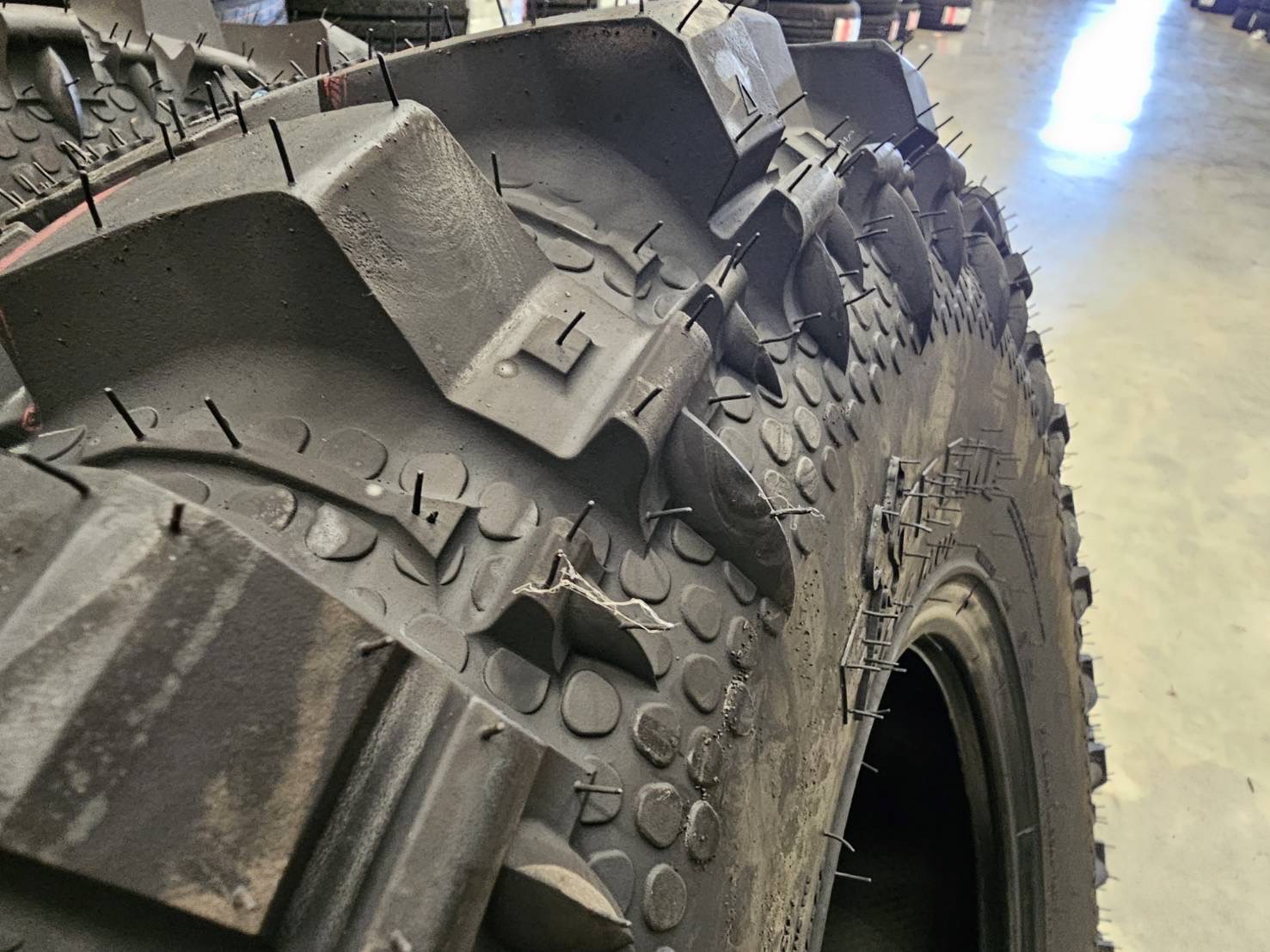 GTRADIAL SAVERO KOMODO MUD EXTREME 35X10.5R16 ยางมัด ราคาพิเศษ