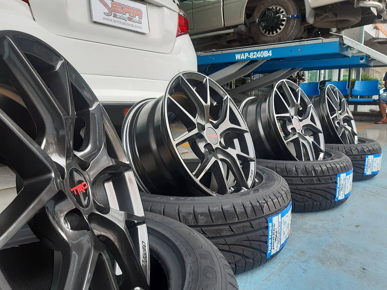 TRD TR6 ล้อแท้LENSO ขอบ15 4x100 HD สำหรับใส่รถTOYOTA