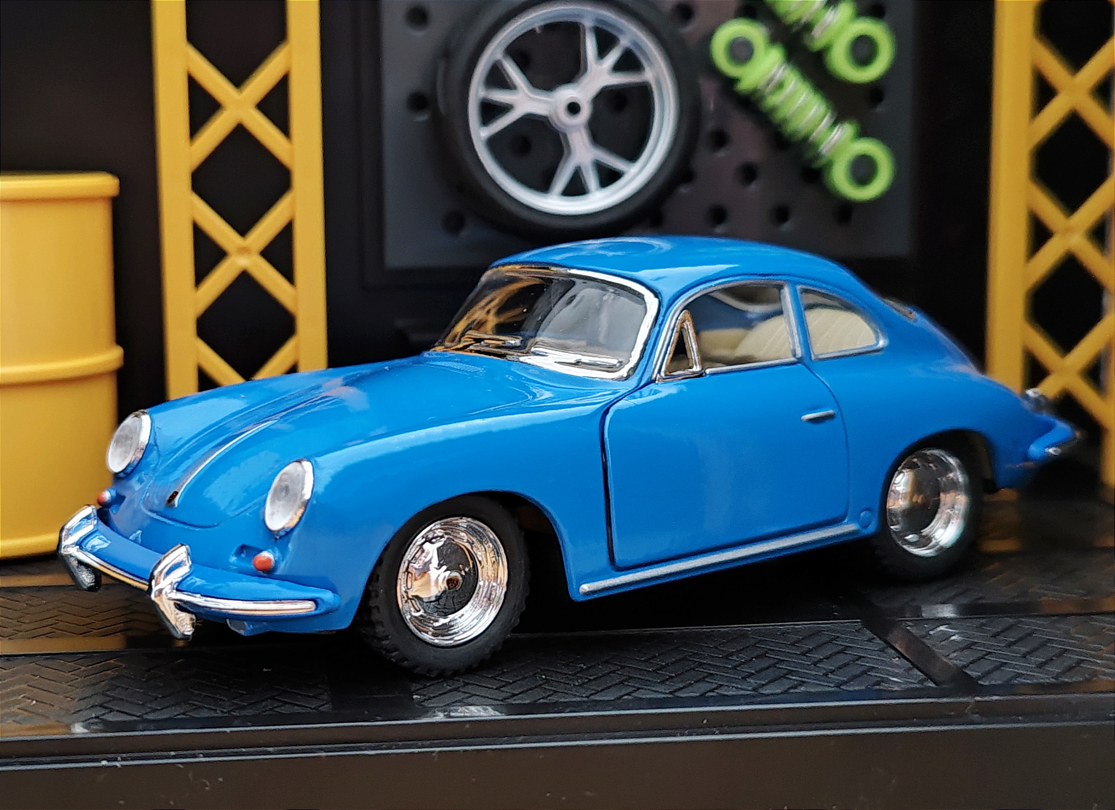 Porsche 356 B Carrera 2 โมเดลรถเหล็ก (ปลีก-ส่ง)