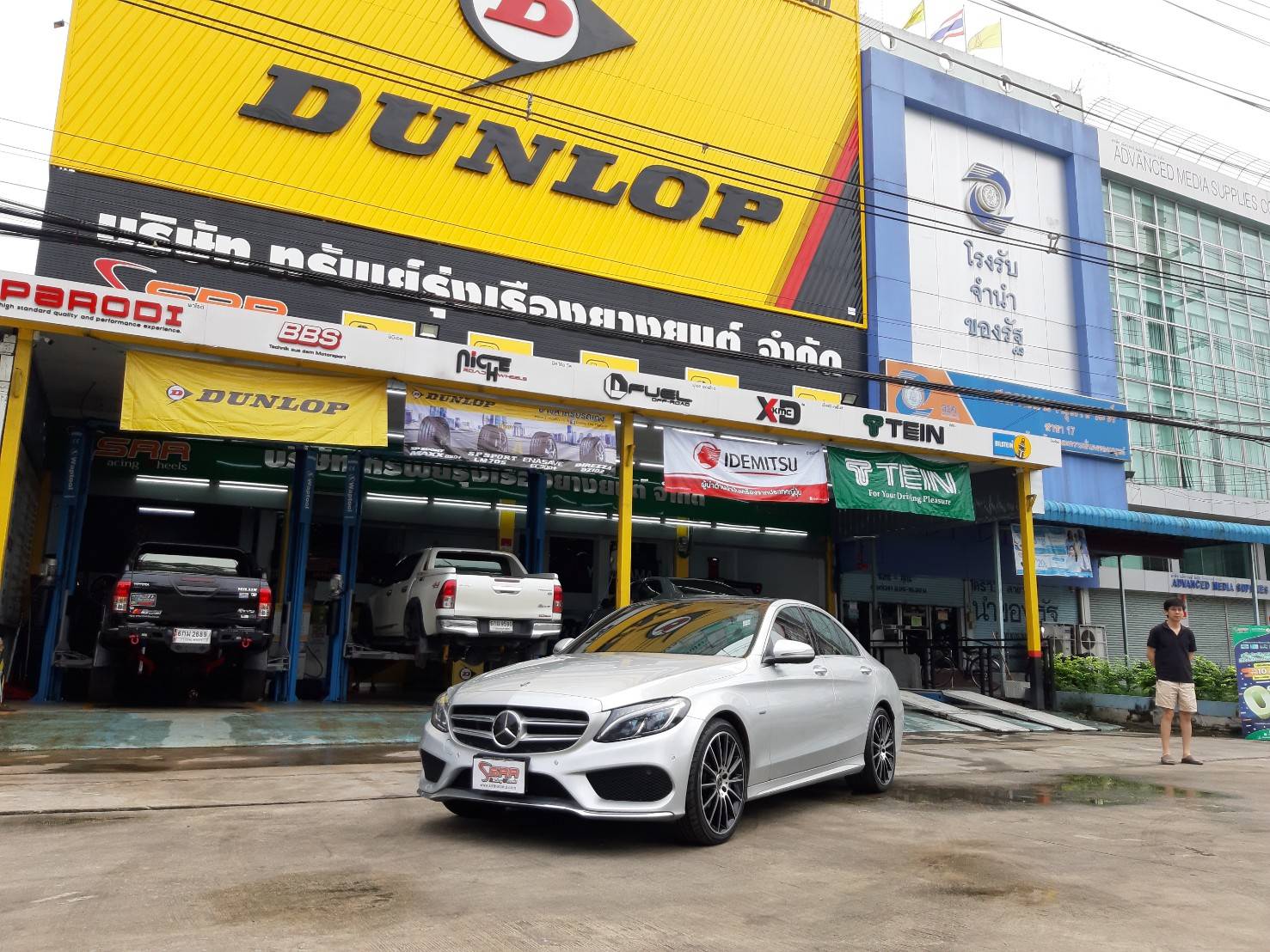 YOKOHAMA ADVAN FLEVA V701 255/35R19 ยางญี่ปุ่น ราคาพิเศษ