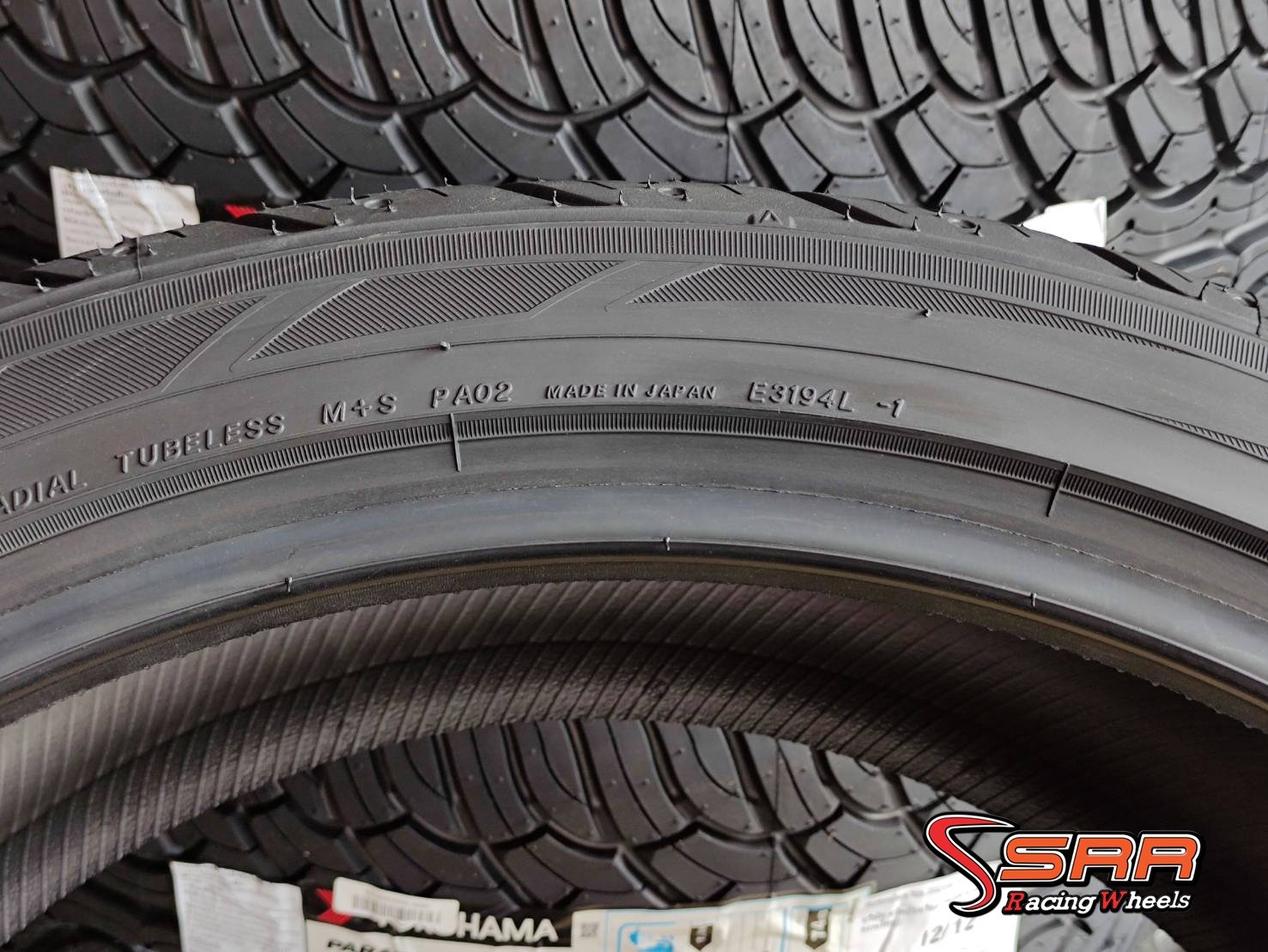 YOKOHAMA PARADA Spec-X 285/35R22 ยางใหม่ปี2021 ราคาพิเศษ