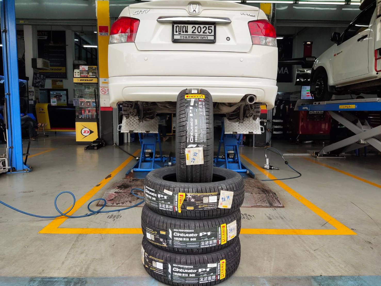 PIRELLI CINTURATO P1 185/60R15 ยางปี19 โปรโมชั่นราคาพิเศษ